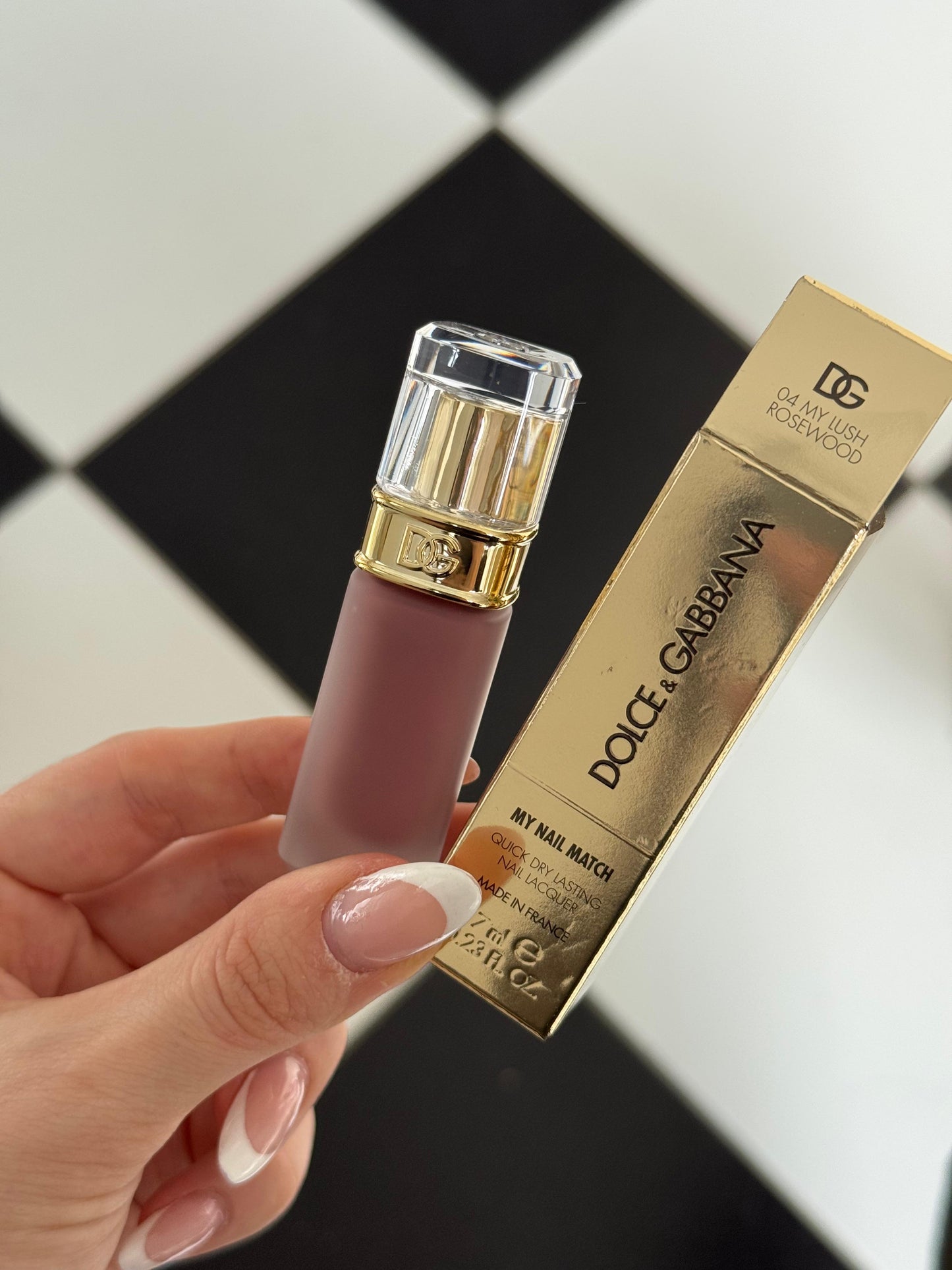 DOLCE&GABBANA My Nail Match
Quick Dry Lasting Nail Lacquer (04)