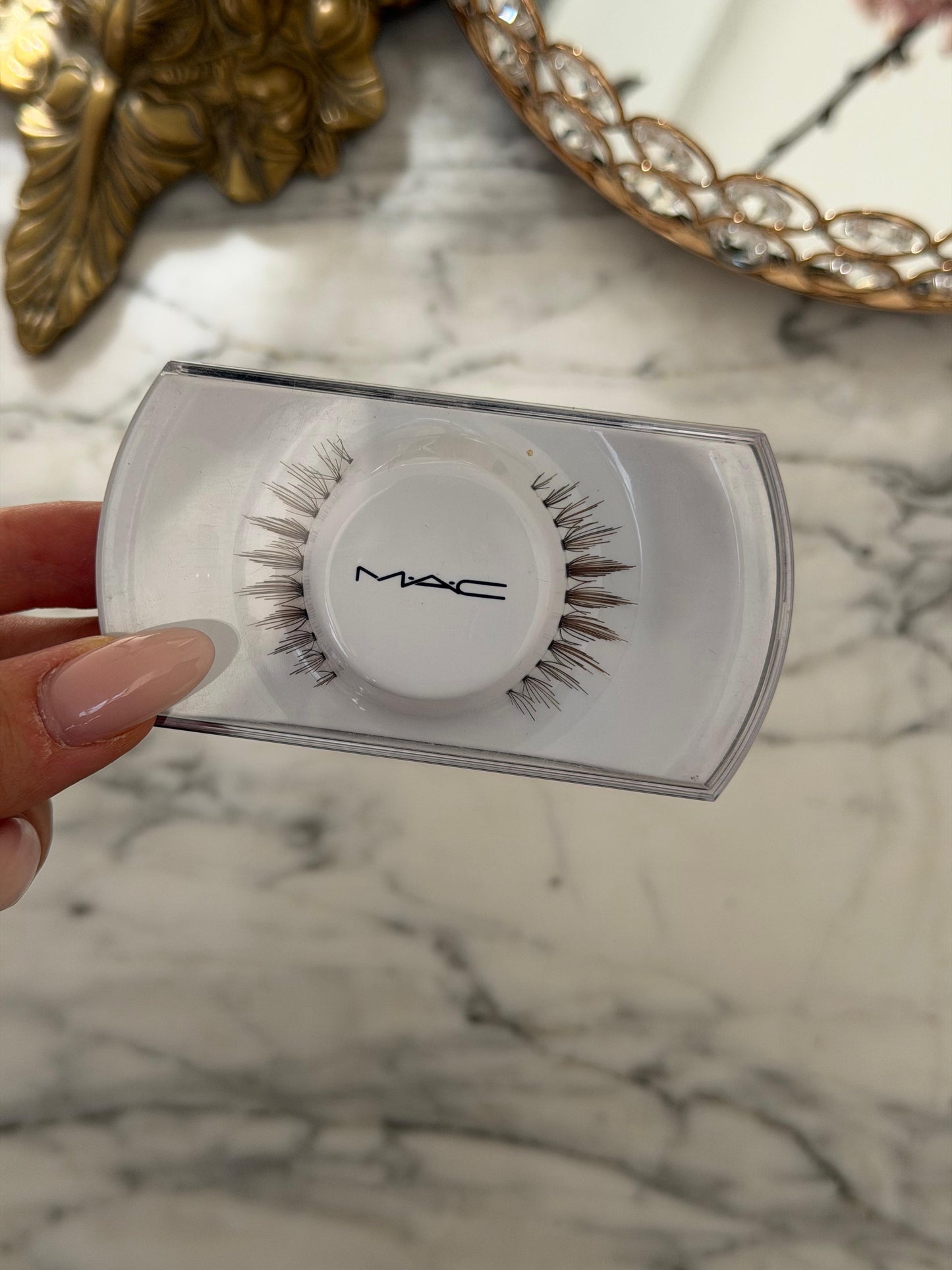 MAC False Lashes - 33 Ingenue