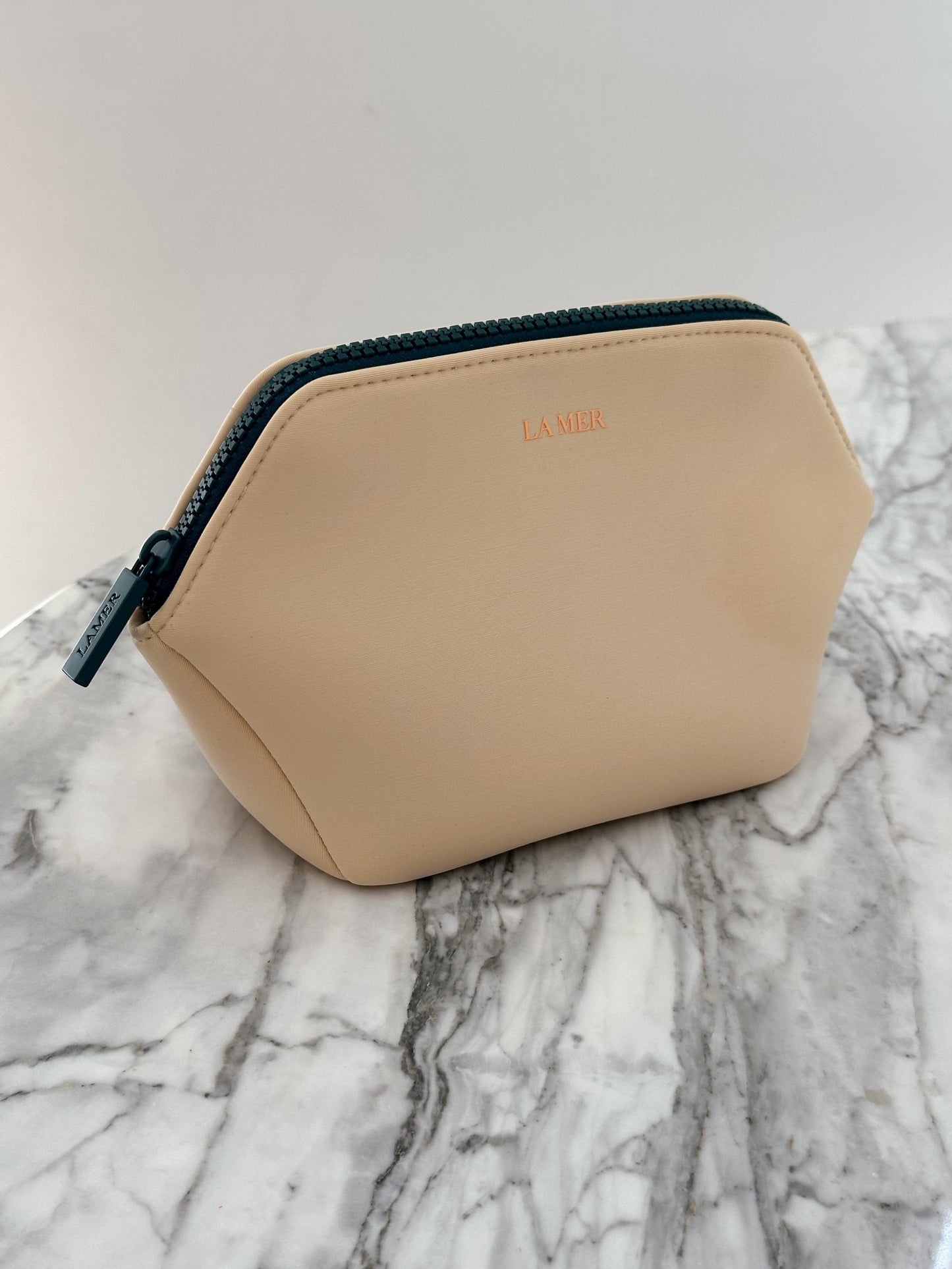 LA MER
The Endless Transformation Collection