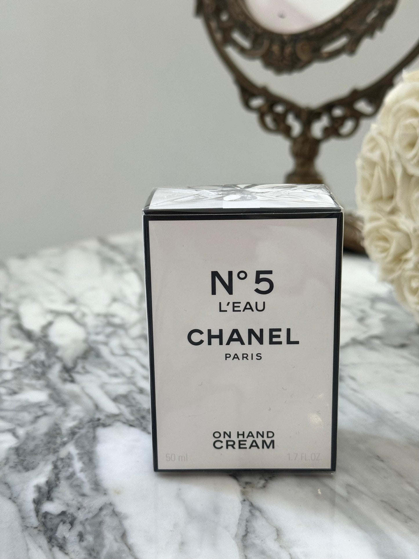 CHANEL N°5 L'Eau On Hand Cream
