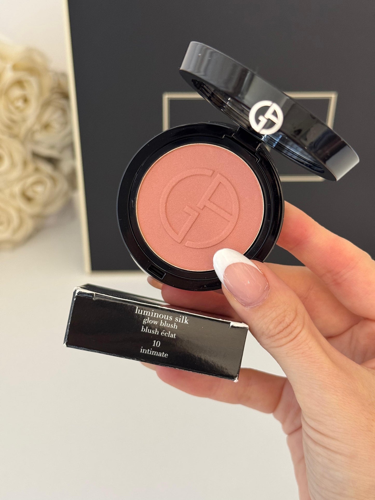 ARMANI Luminous Silk Glow Blush
Powder Blush For Natural Color & Glow (10)