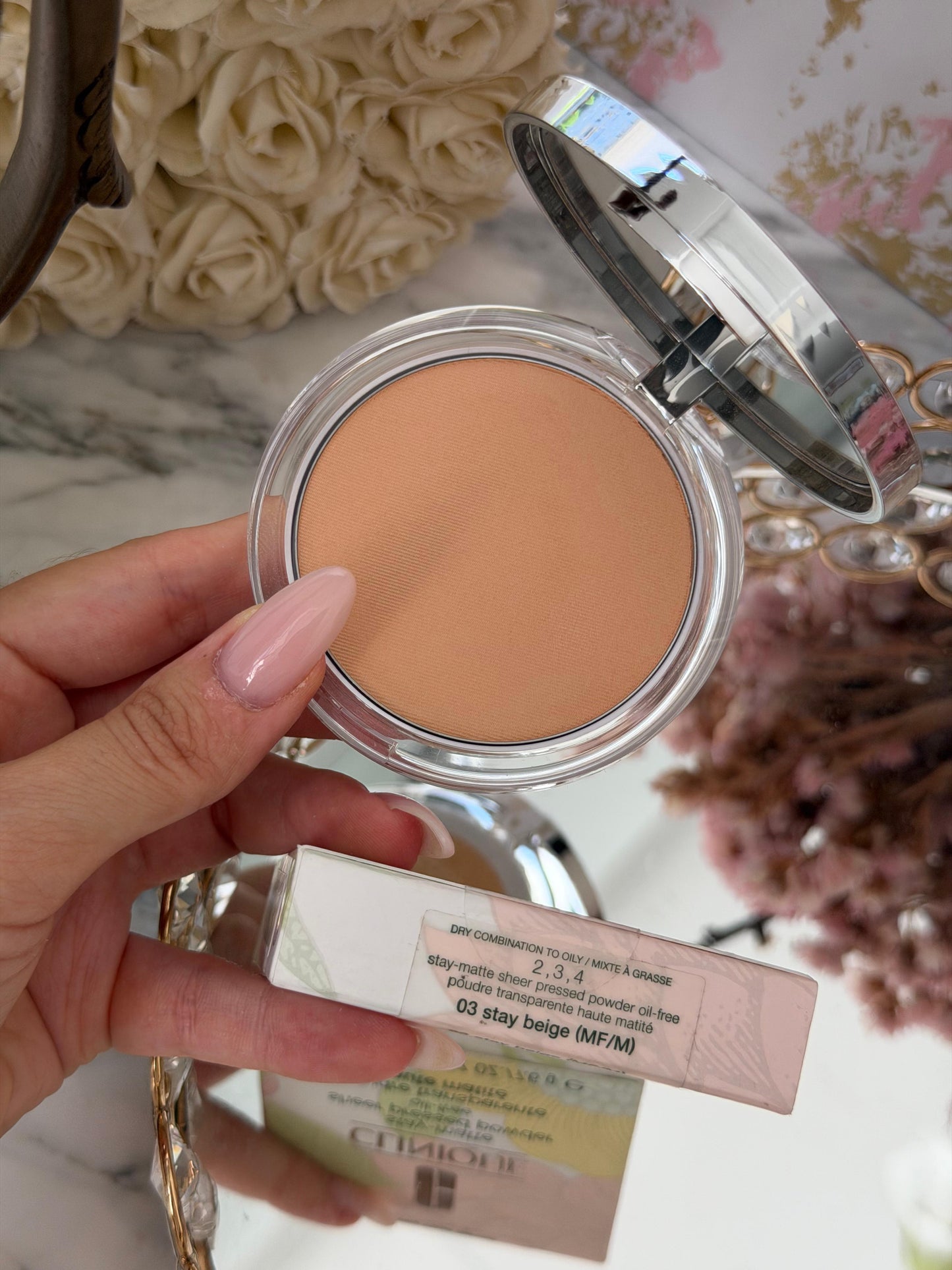CLINIQUE Stay-Matte Sheer Pressed Powder Oil-Free (03)
