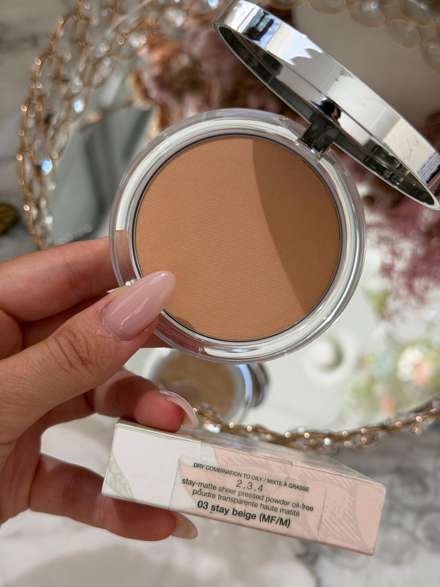 CLINIQUE Stay-Matte Sheer Pressed Powder Oil-Free (03)