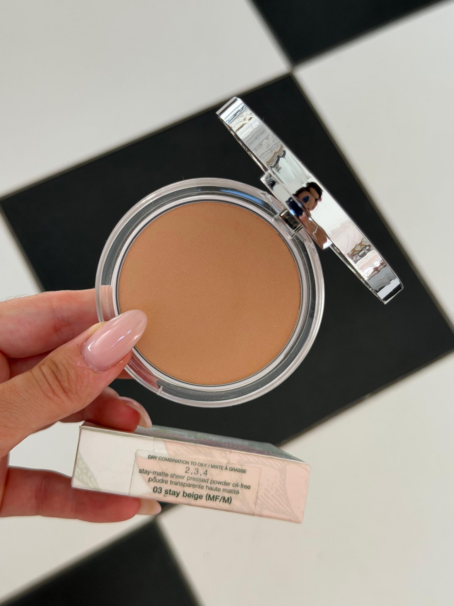 CLINIQUE Stay-Matte Sheer Pressed Powder Oil-Free (03)