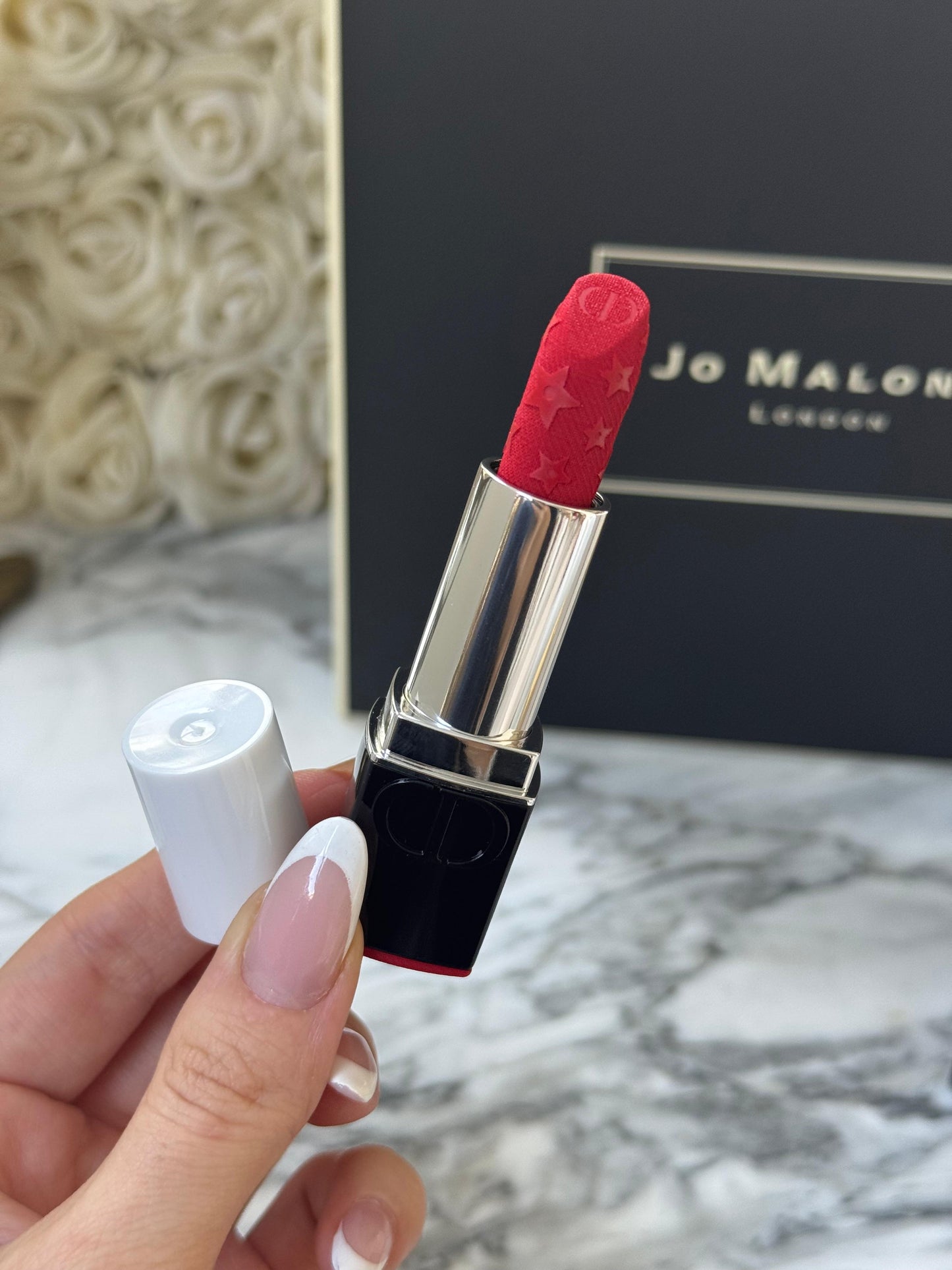 DIOR Rouge Dior (999) - Limited Edition
Couture Color Lipstick - Hydrating and Longwearing