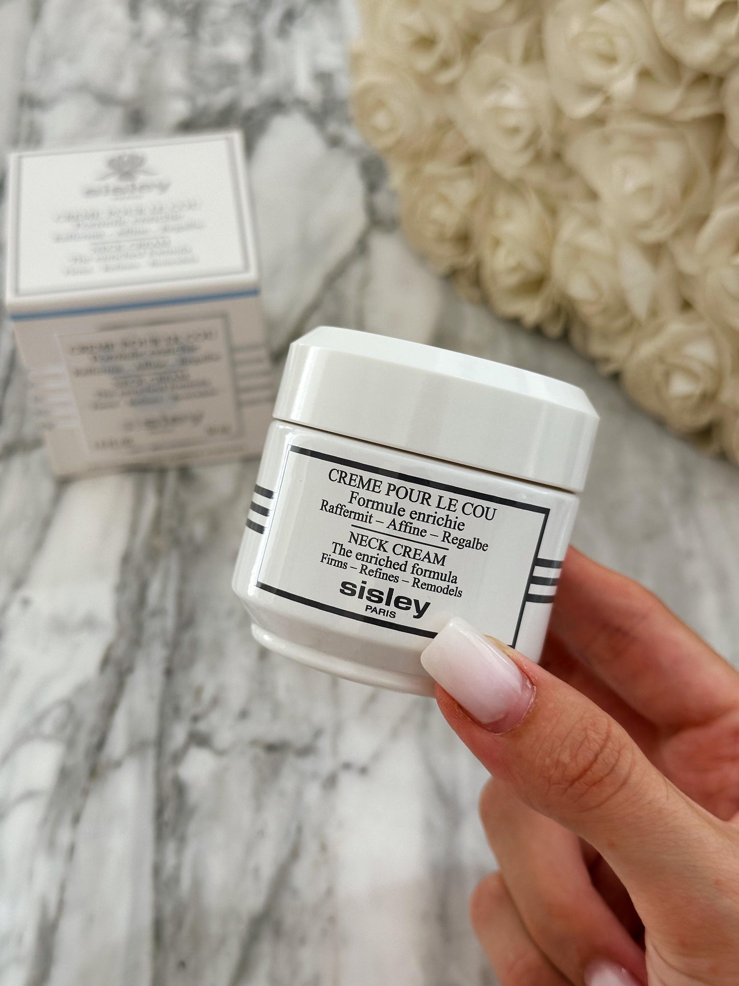 SISLEY Neck Cream The Enriched Formula - Firms, Refines, Remodels