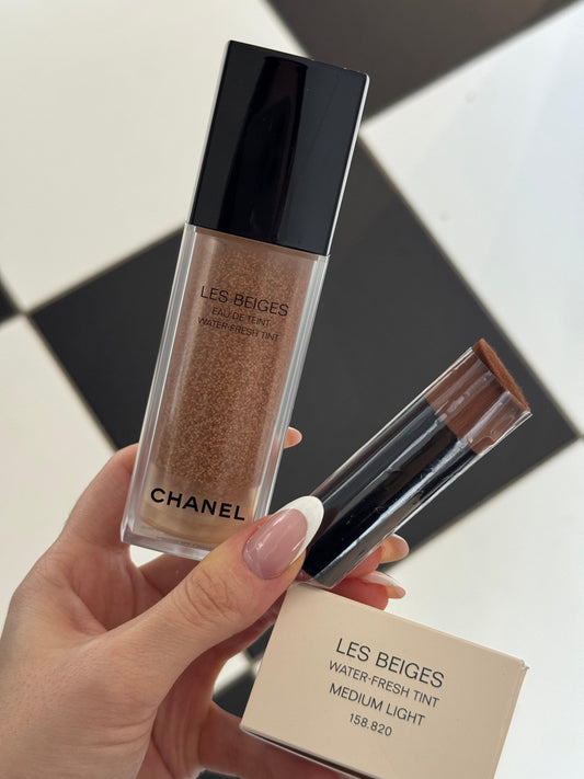 CHANEL Les Beiges
Water-Fresh Tint - Medium Light