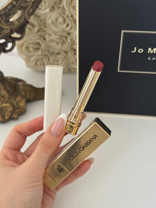 DOLCE&GABBANA My Juicy Sheer Lipstick - My 333
Instant Shine & Hydration Lip Stylo