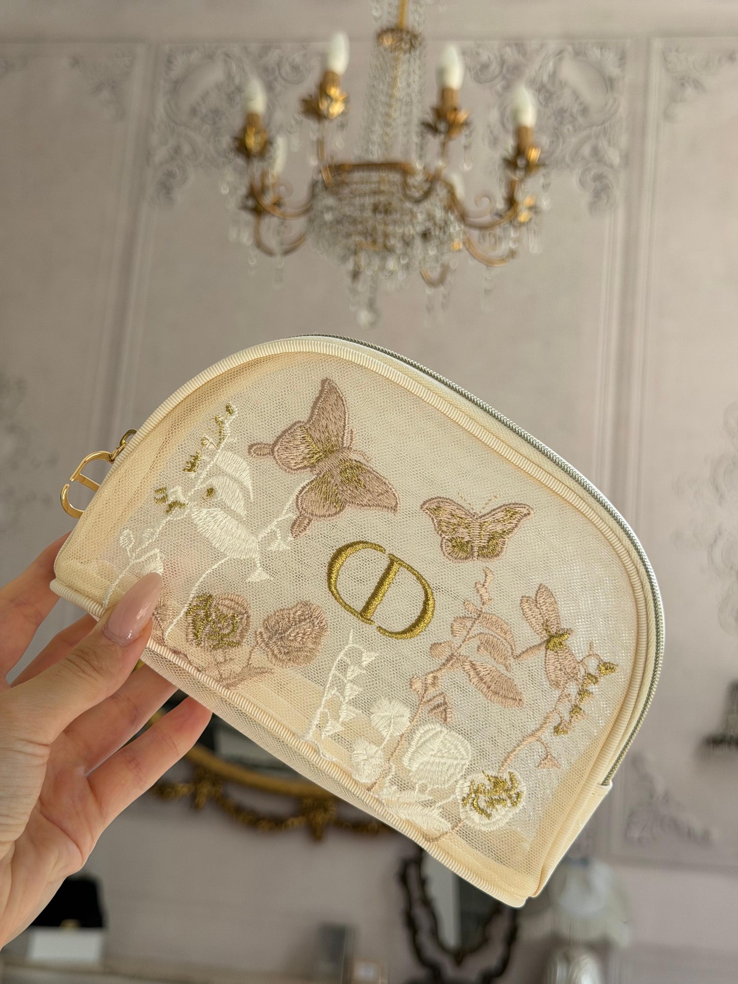 DIOR
Beauty Spring Pouch Gift
