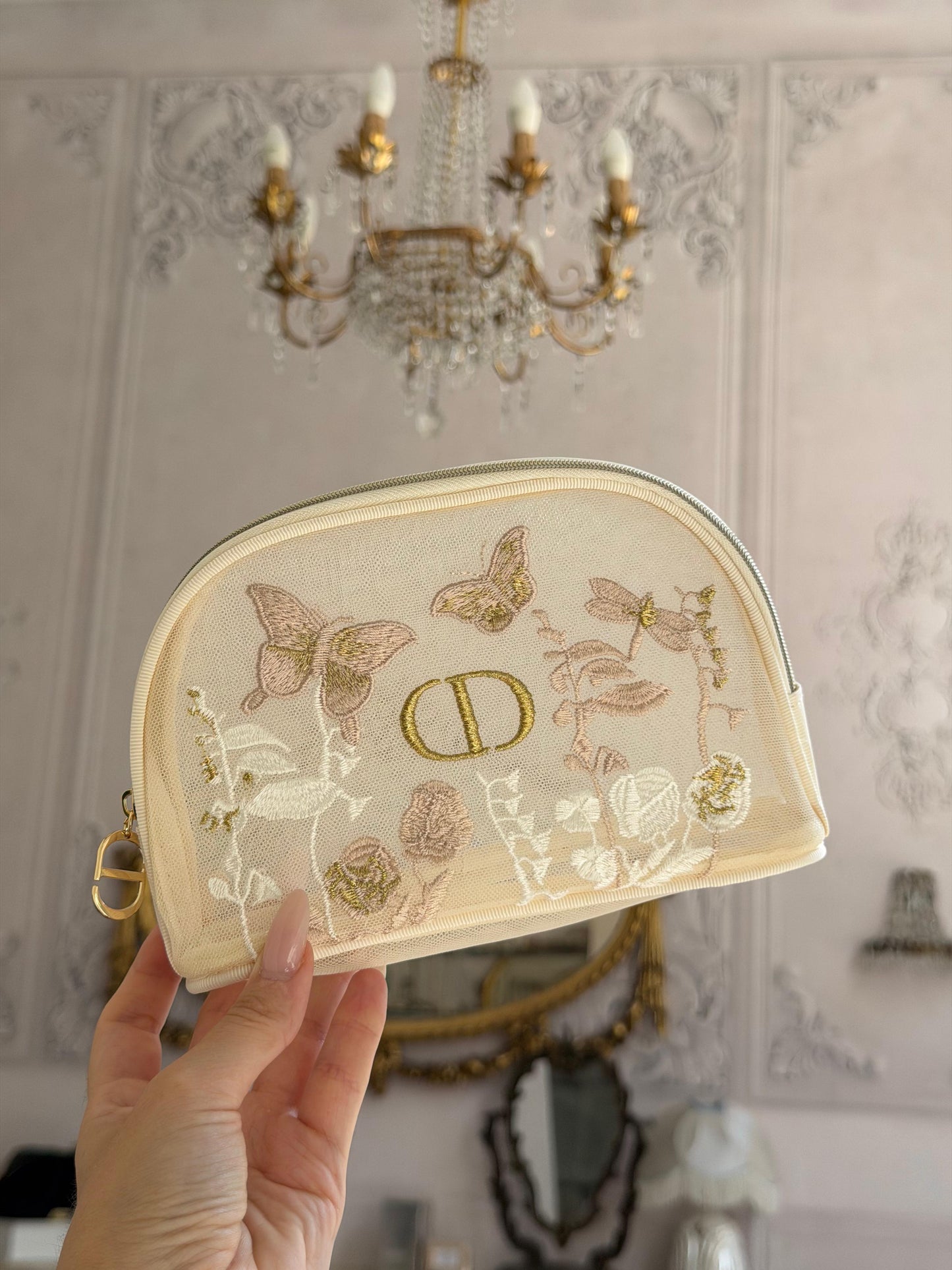 DIOR
Beauty Spring Pouch Gift