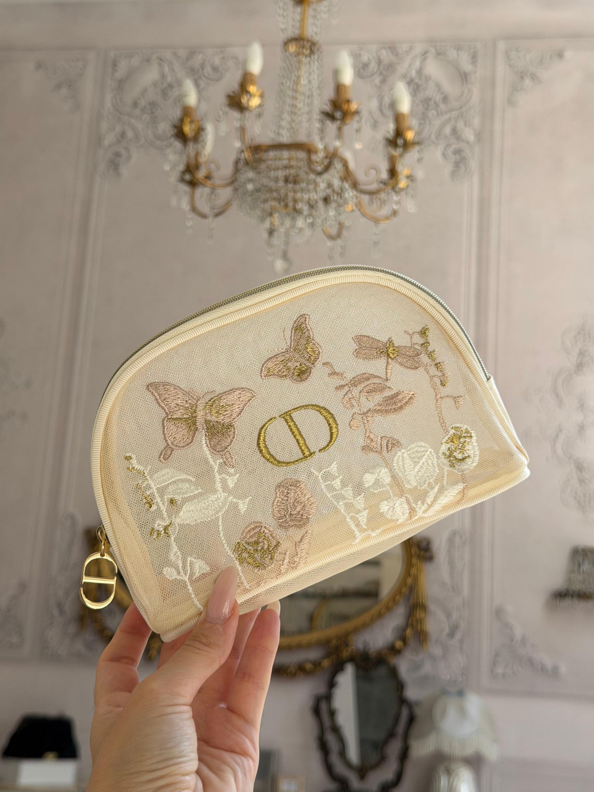 DIOR
Beauty Spring Pouch Gift
