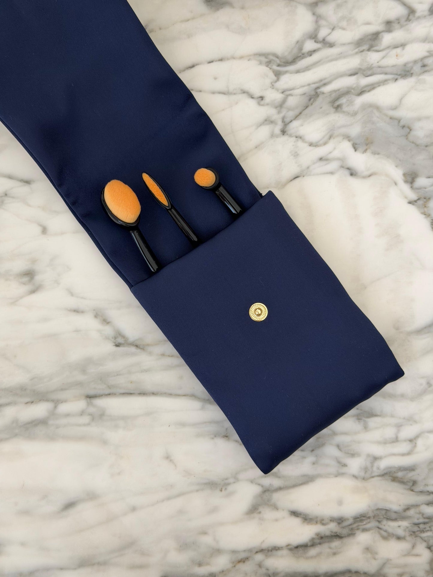 ESTEE LAUDER
Mini Brush Blue Pouch Gift Set