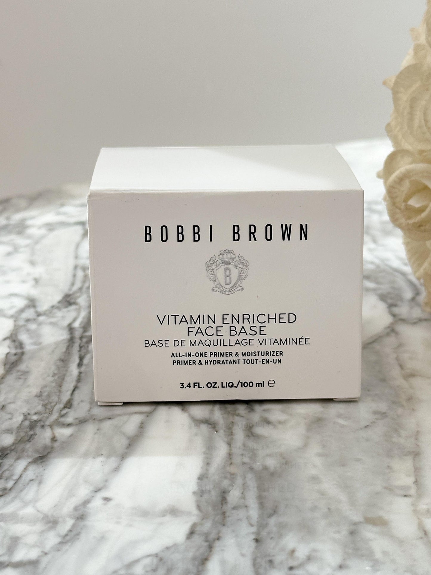 BOBBI BROWN
Vitamin Enriched Face Base Moisturizer & Primer