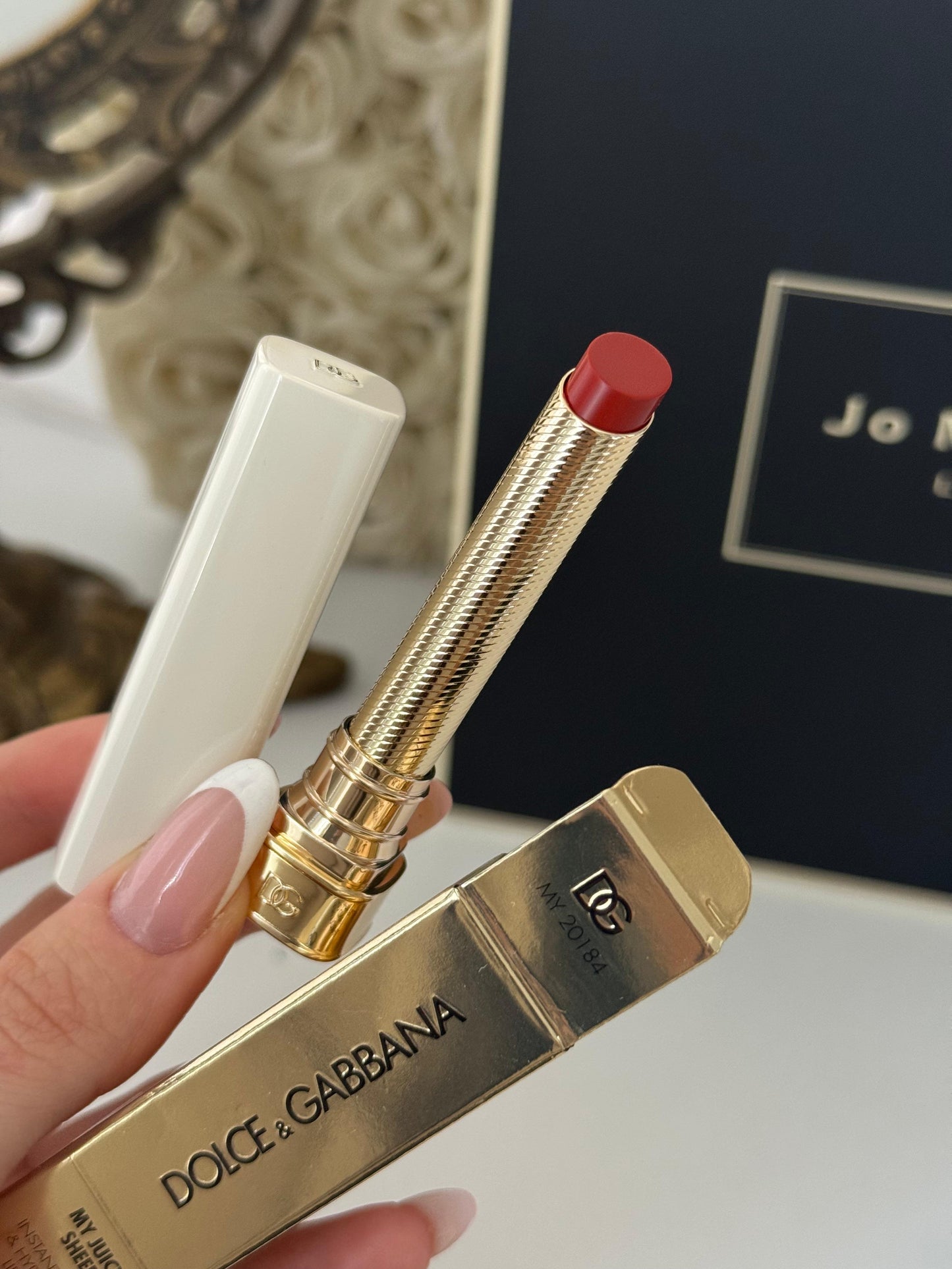 DOLCE&GABBANA My Juicy Sheer Lipstick - My 20184
Instant Shine & Hydration Lip Stylo