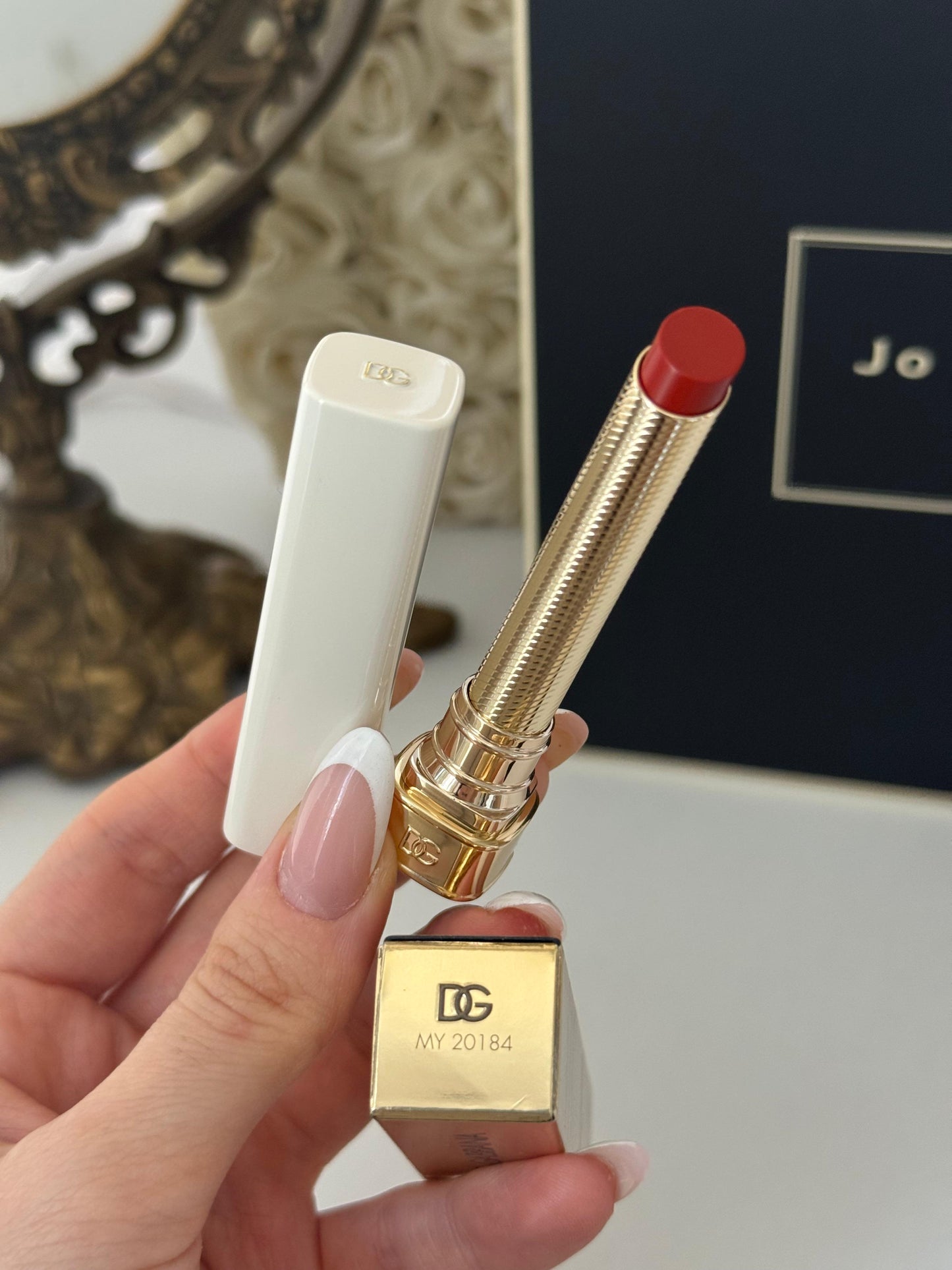 DOLCE&GABBANA My Juicy Sheer Lipstick - My 20184
Instant Shine & Hydration Lip Stylo