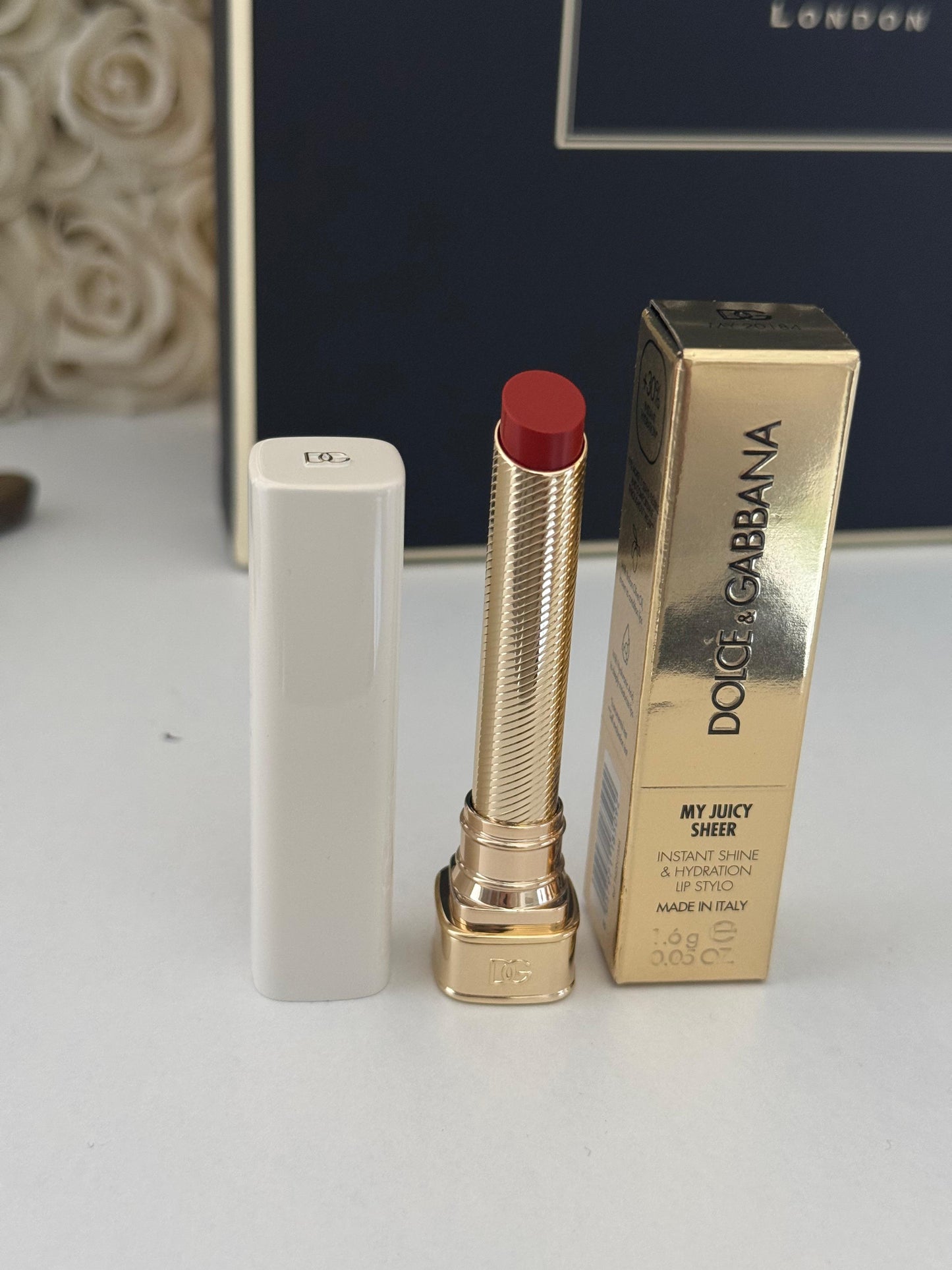 DOLCE&GABBANA My Juicy Sheer Lipstick - My 20184
Instant Shine & Hydration Lip Stylo