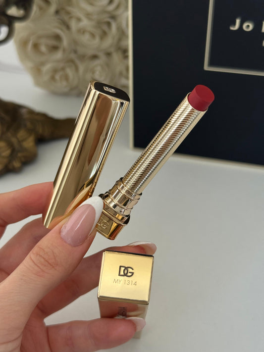 DOLCE&GABBANA My Sculpt Satin
Lasting Color & Hydration Lipstick Stylo - MY 1314