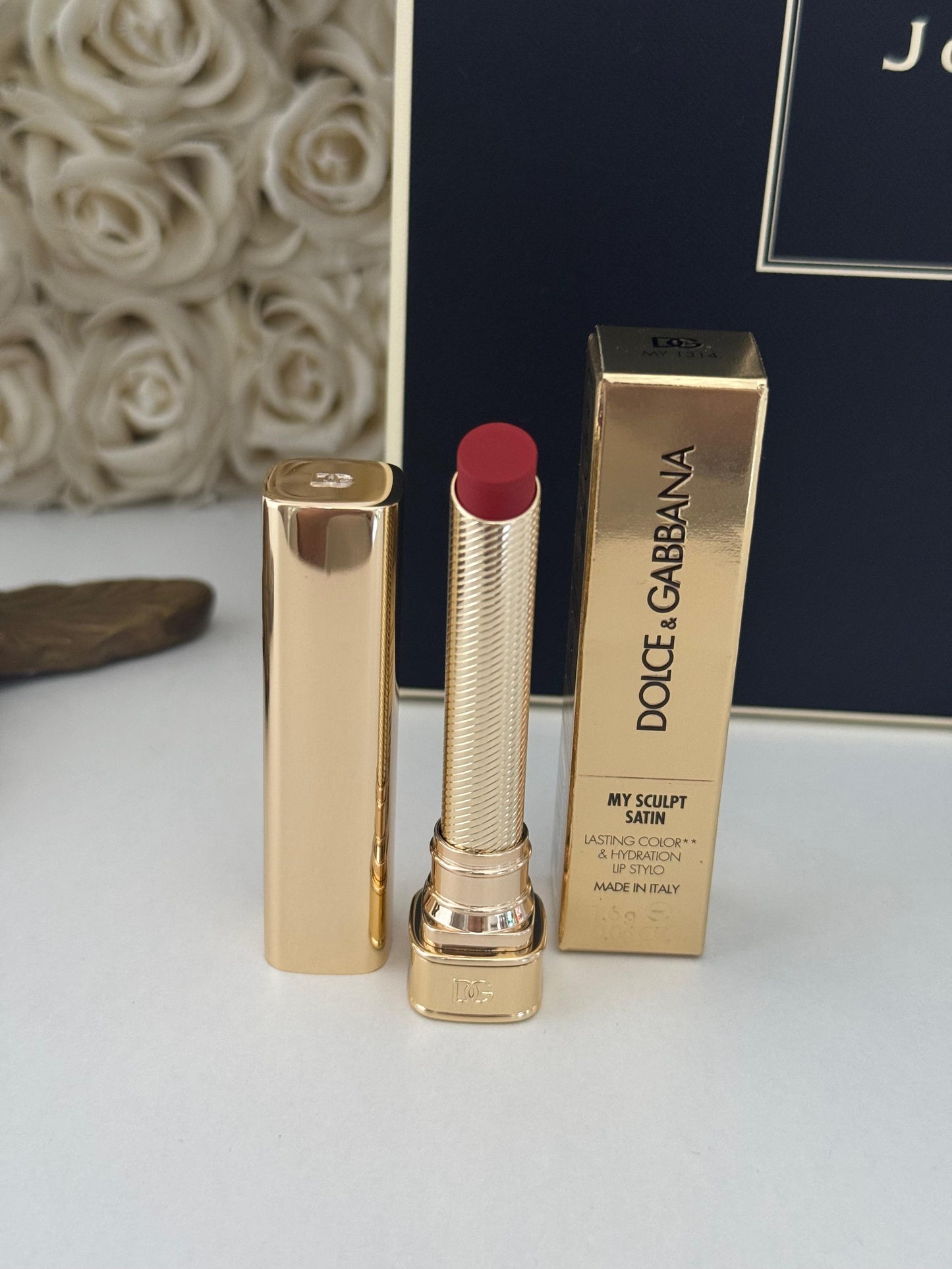 DOLCE&GABBANA My Sculpt Satin
Lasting Color & Hydration Lipstick Stylo - MY 1314