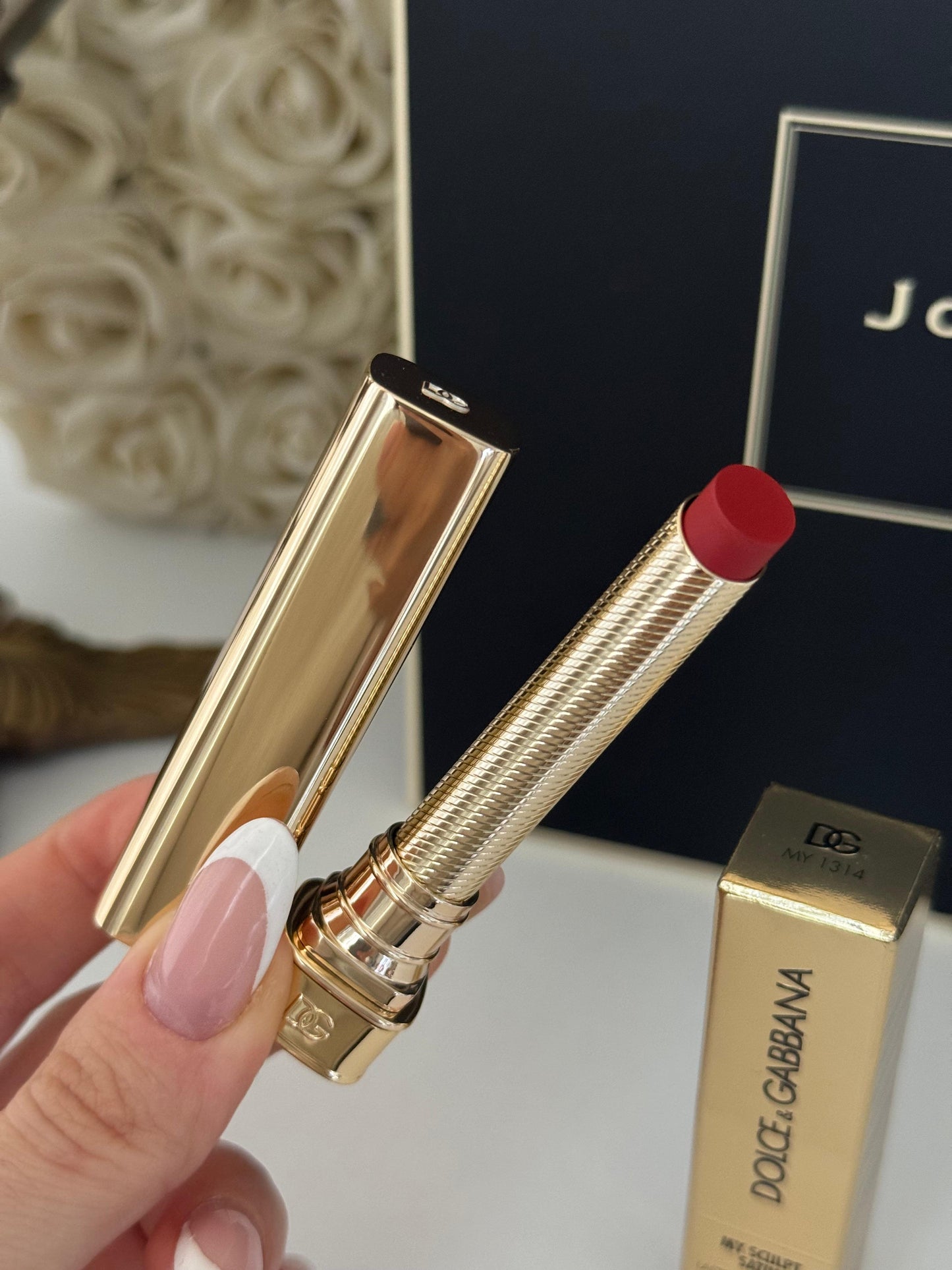 DOLCE&GABBANA My Sculpt Satin
Lasting Color & Hydration Lipstick Stylo - MY 1314