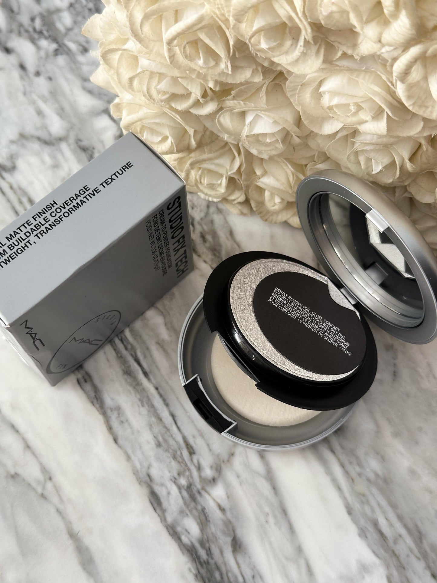 MAC Studio Fix Tech Cream-To-Powder Foundtion