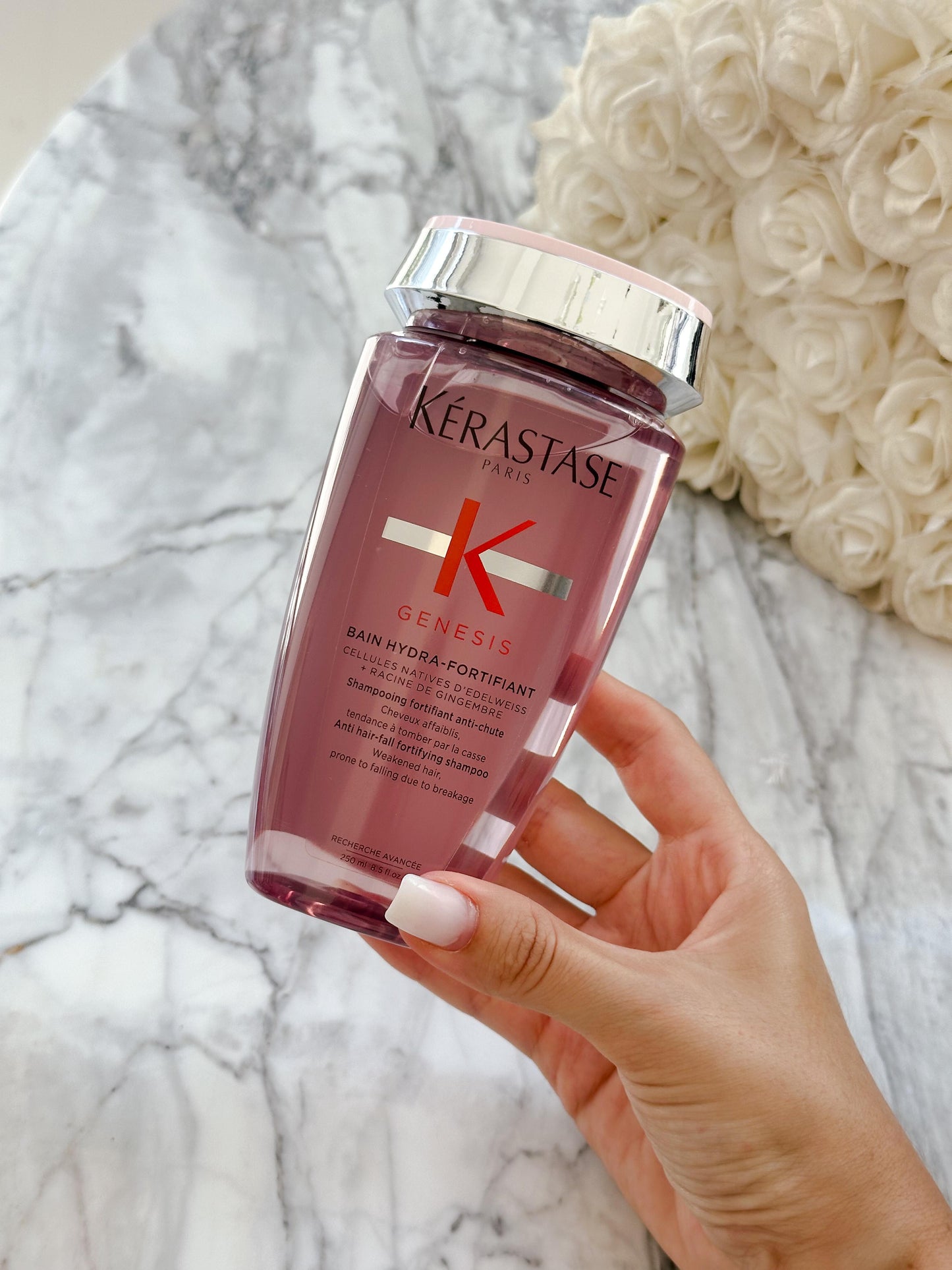 KÉRASTASE Genesis
Bain Hydra-Fortifiant Shampoo
For Normal To Oily, Weakened Hair