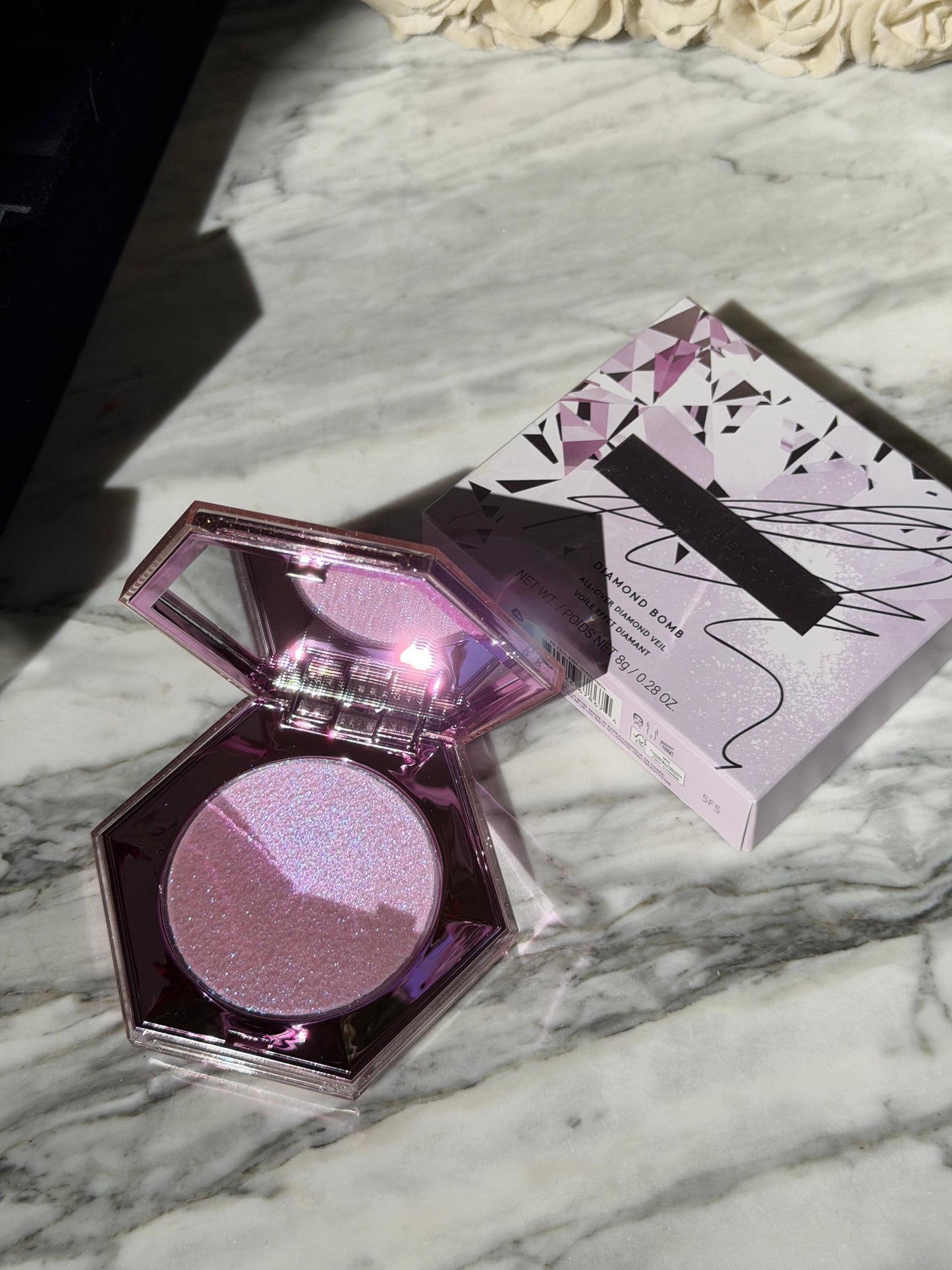 FENTY BEAUTY Diamond Bomb All-Over Diamond Veil Highlighter - Lavender Luv’r