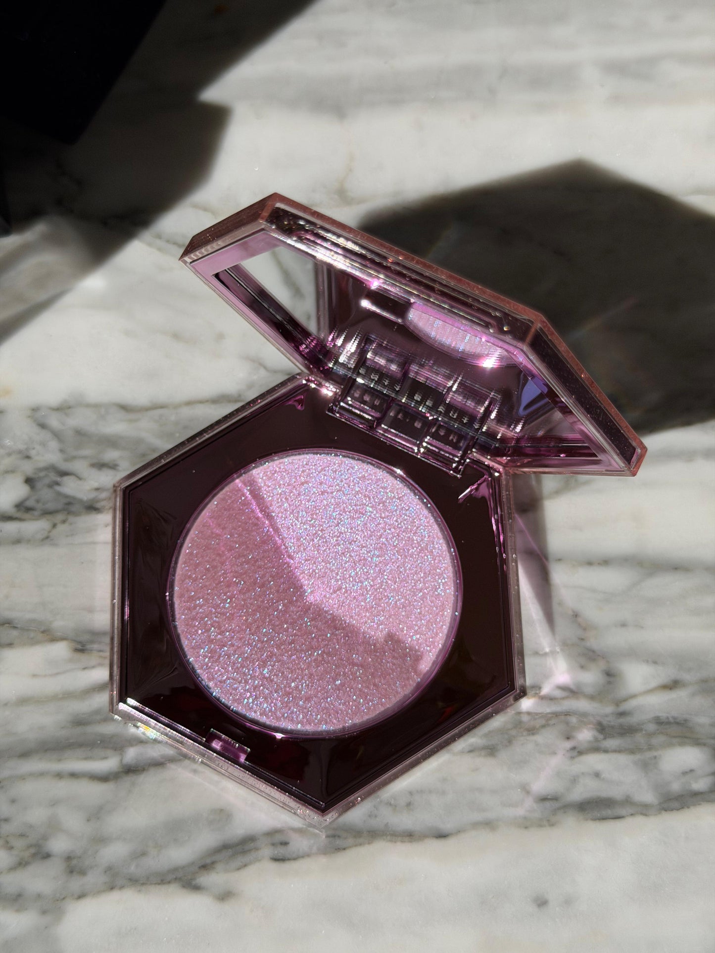 FENTY BEAUTY Diamond Bomb All-Over Diamond Veil Highlighter - Lavender Luv’r