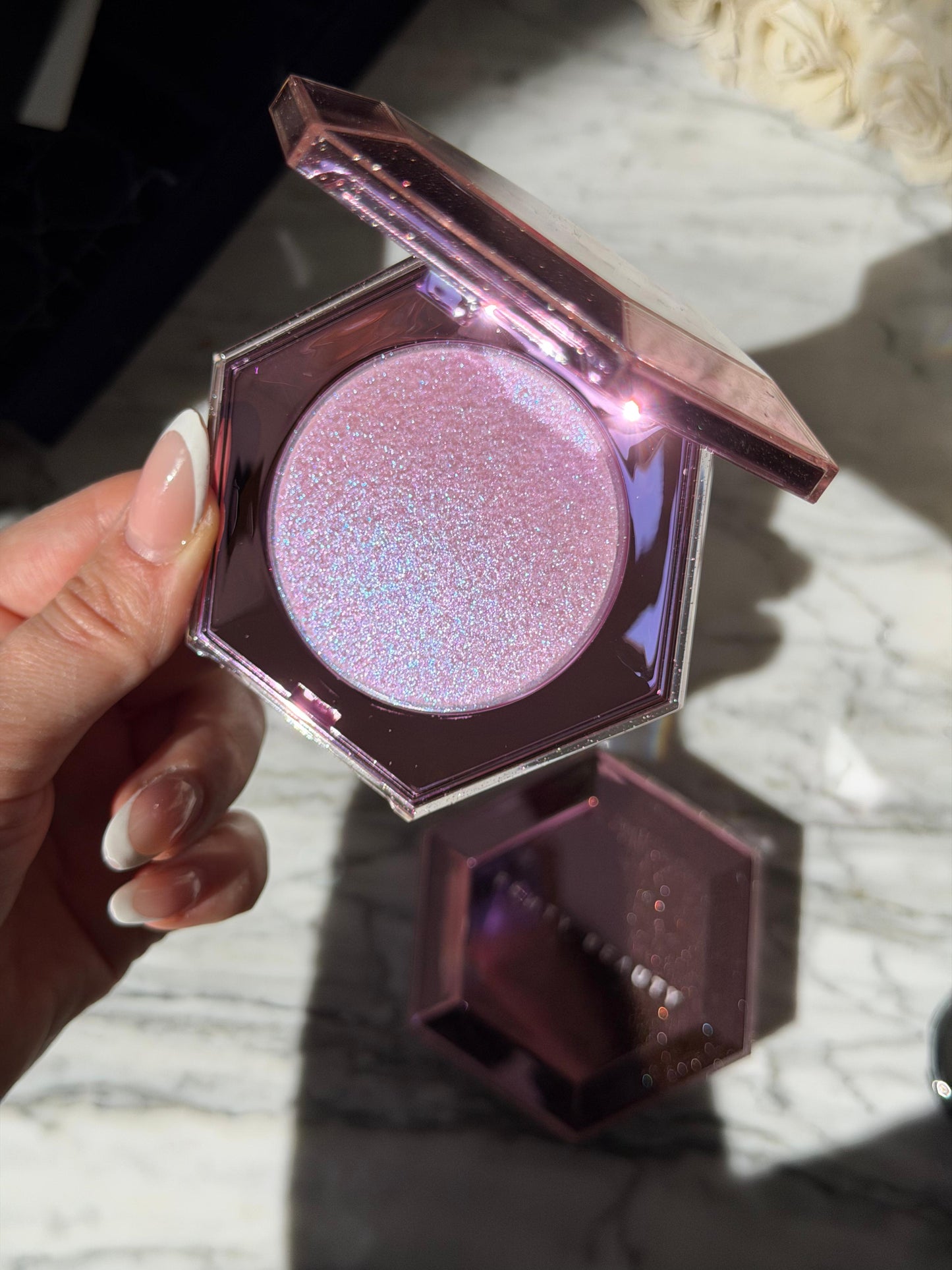 FENTY BEAUTY Diamond Bomb All-Over Diamond Veil Highlighter - Lavender Luv’r