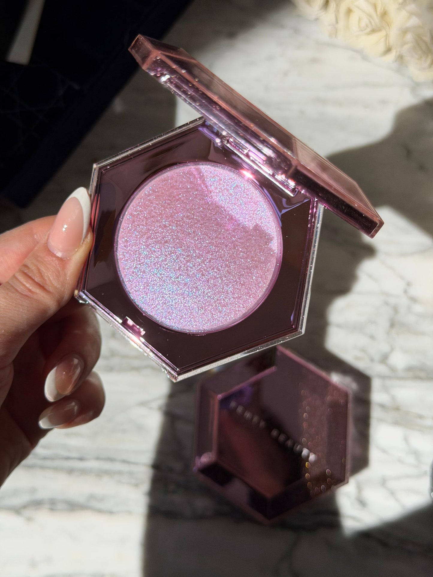 FENTY BEAUTY Diamond Bomb All-Over Diamond Veil Highlighter - Lavender Luv’r