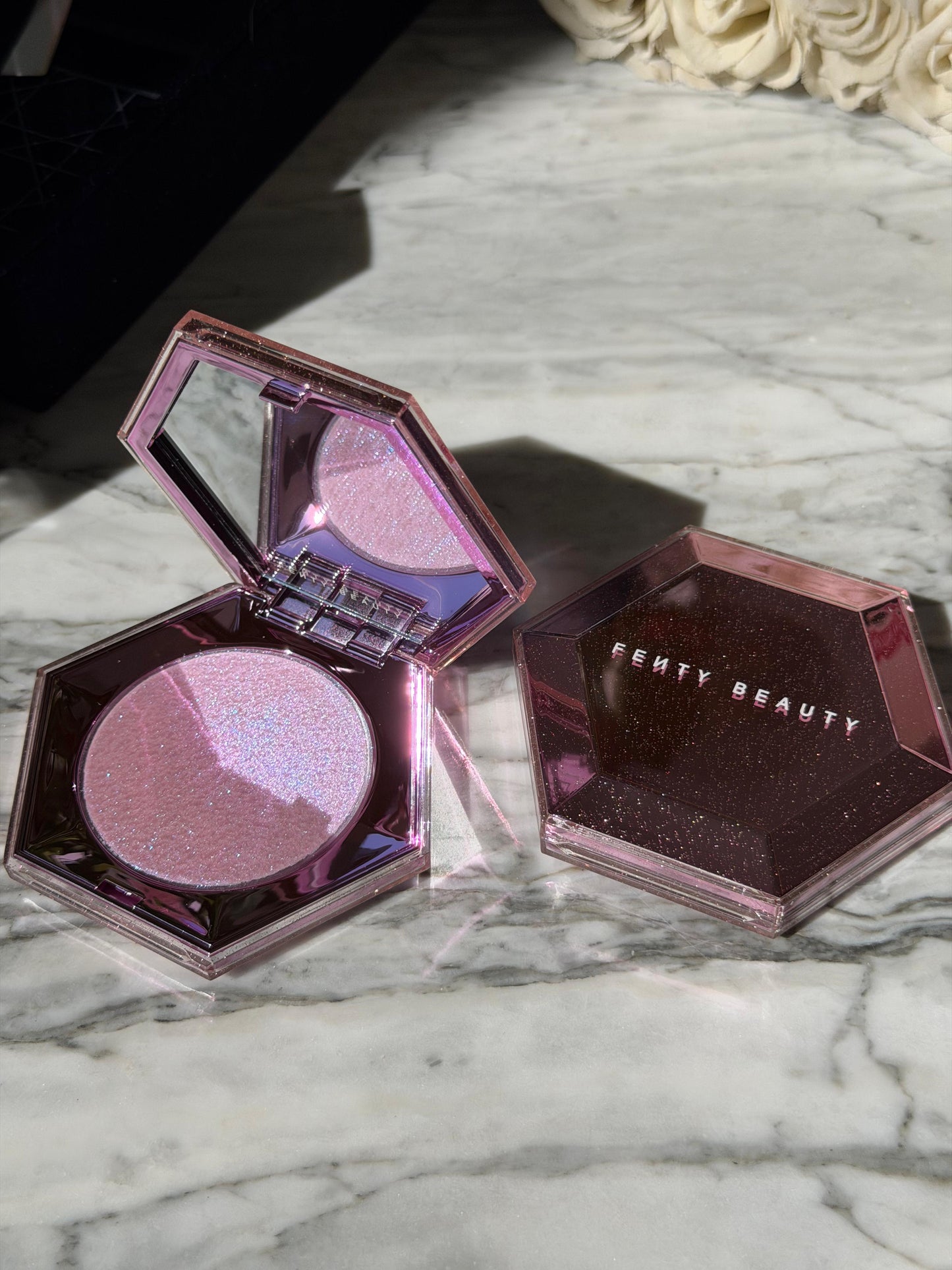 FENTY BEAUTY Diamond Bomb All-Over Diamond Veil Highlighter - Lavender Luv’r