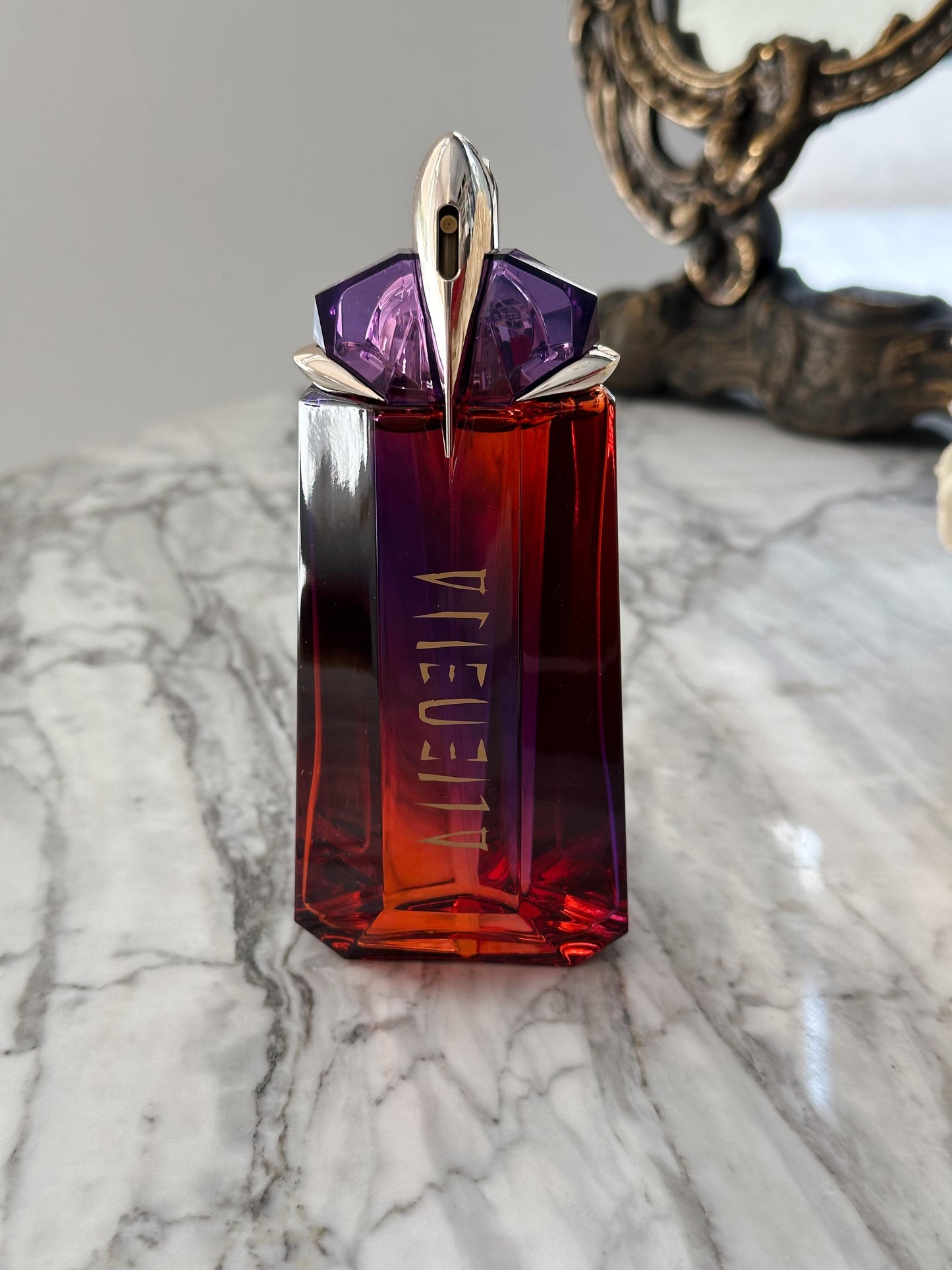THIERRY MUGLER Alien Hypersense
Eau De Parfum 90ml
