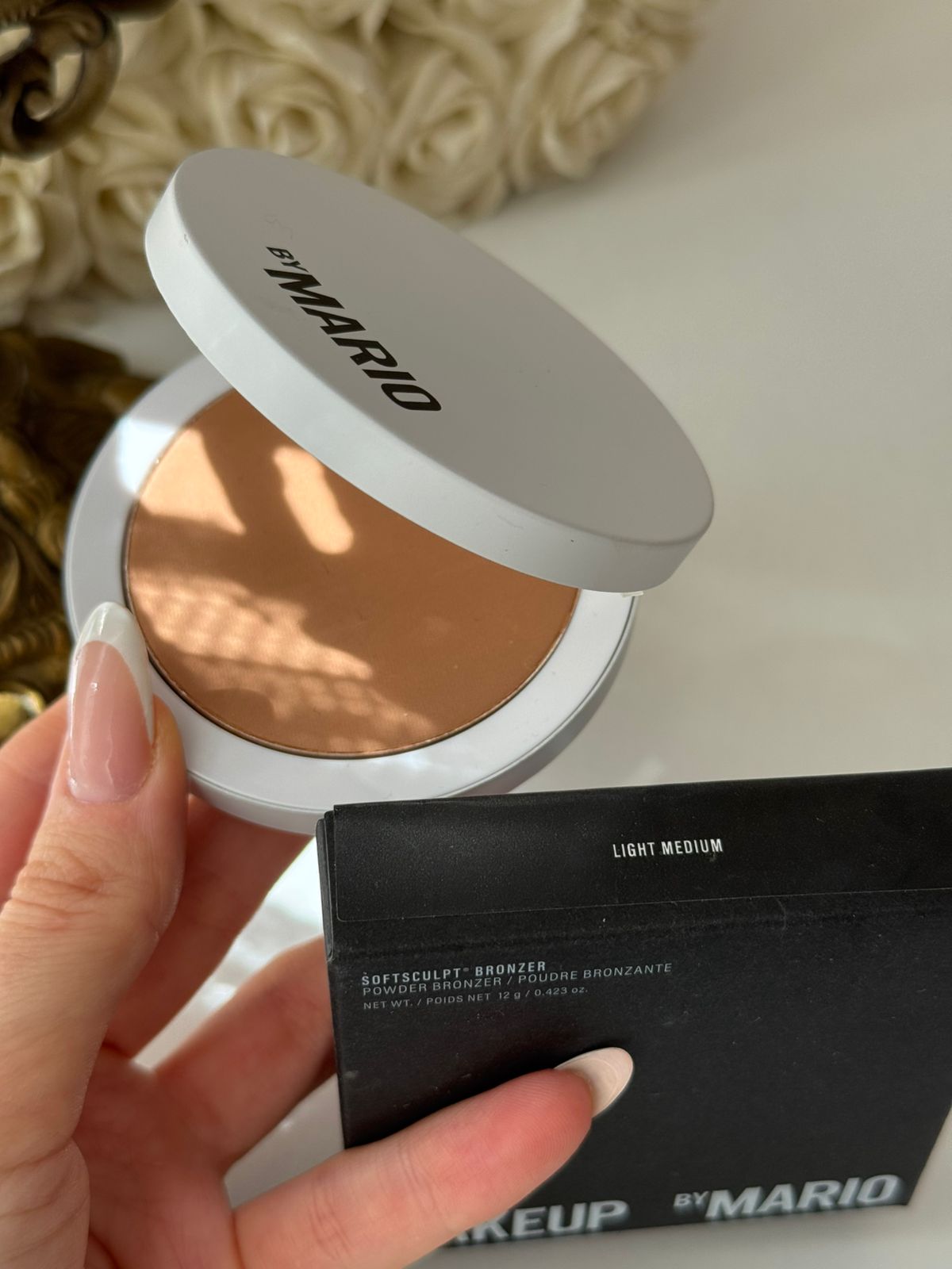 MAKEUP BY MARIO Softsculpt Powder Bronzer - Light Medium