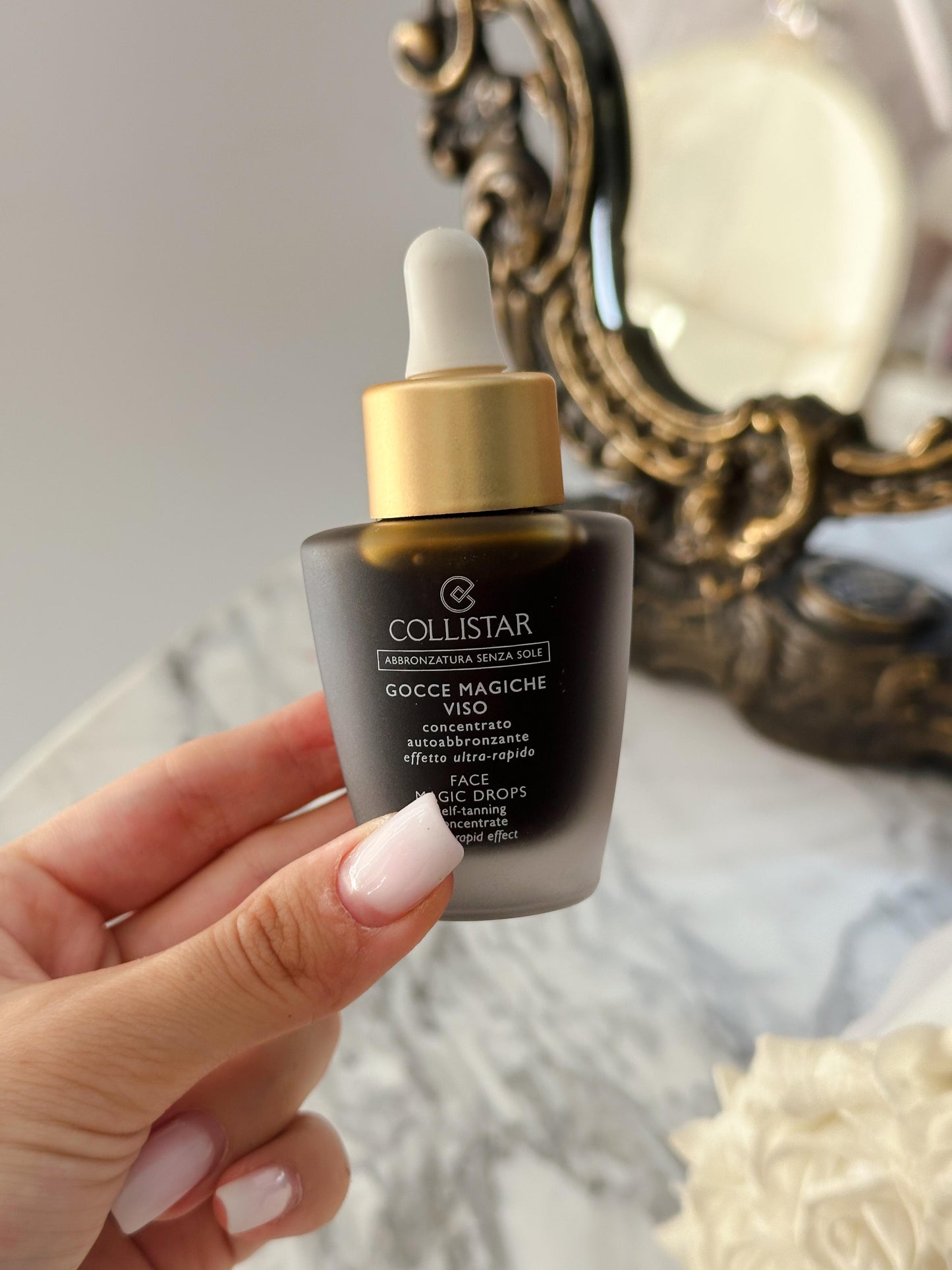 COLLISTAR Gocce Magiche Viso
Self-tanning Concentrate Ultra-Rapid Effect