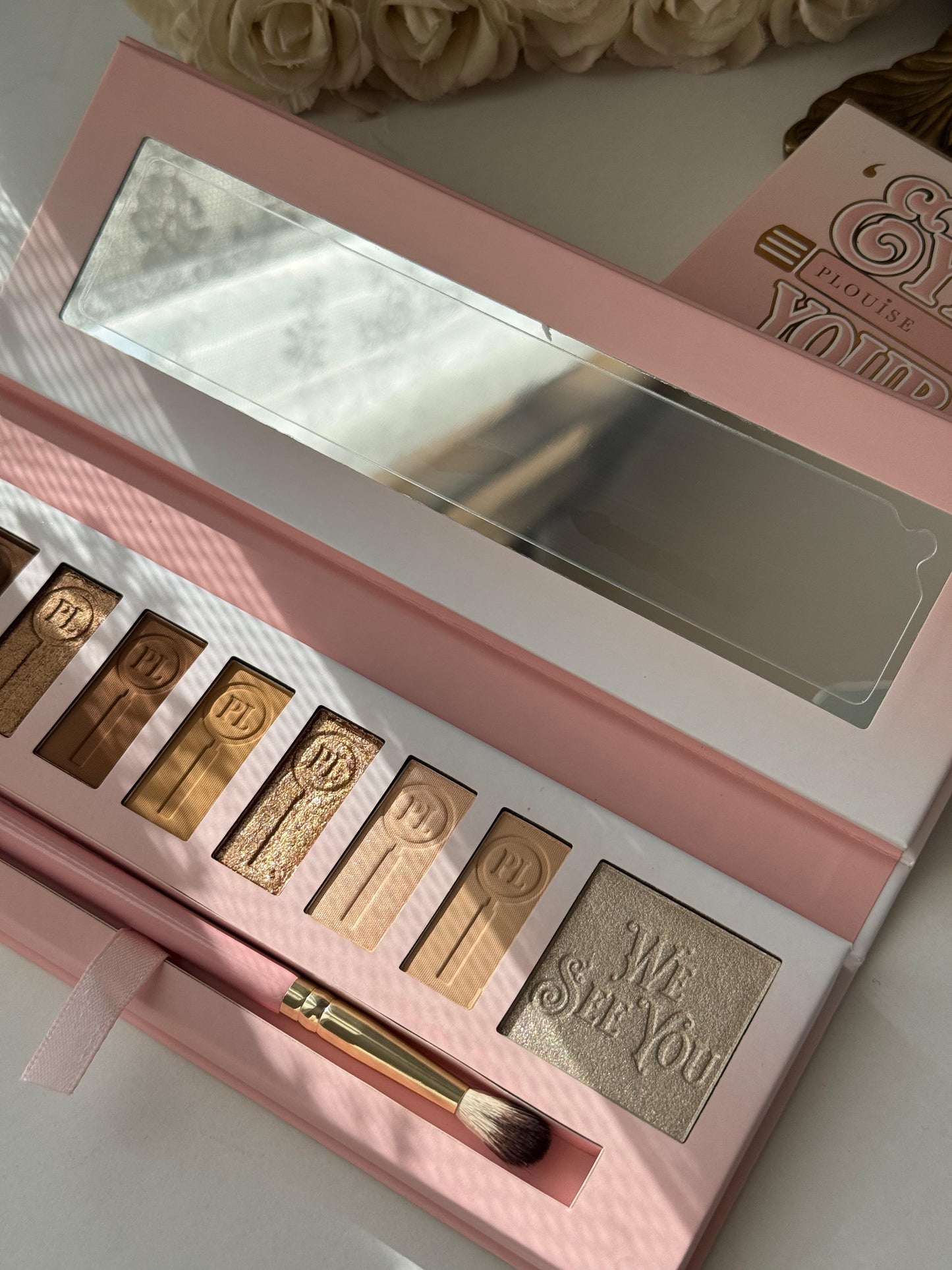 PLOUISE Eyedentify Your Worth Eyeshadow Palette