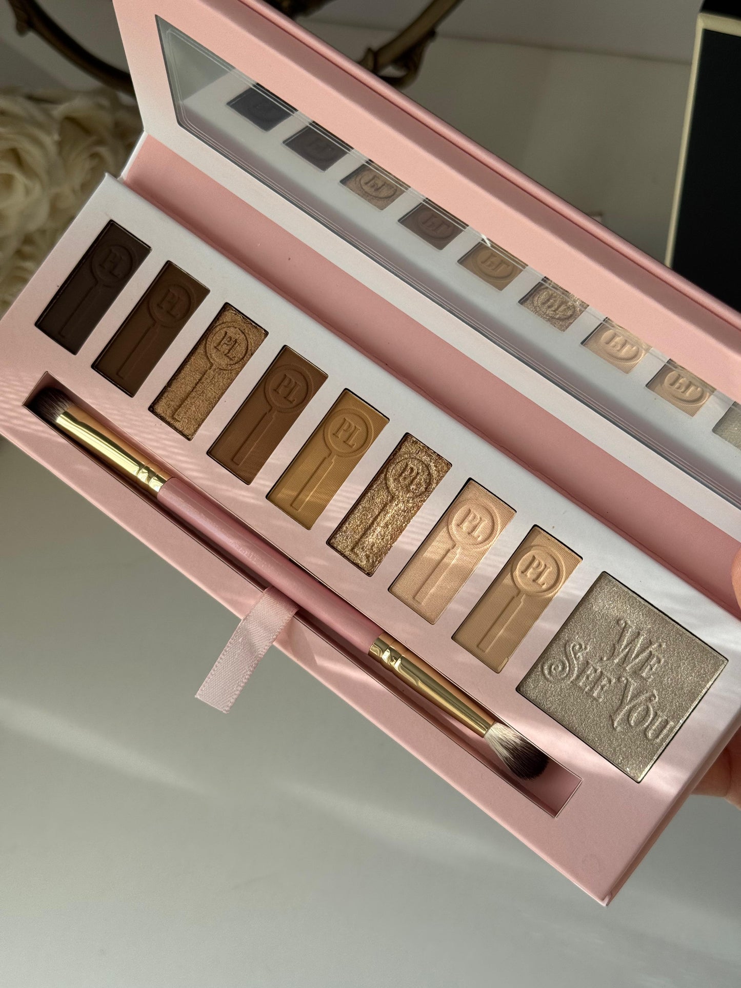 PLOUISE Eyedentify Your Worth Eyeshadow Palette