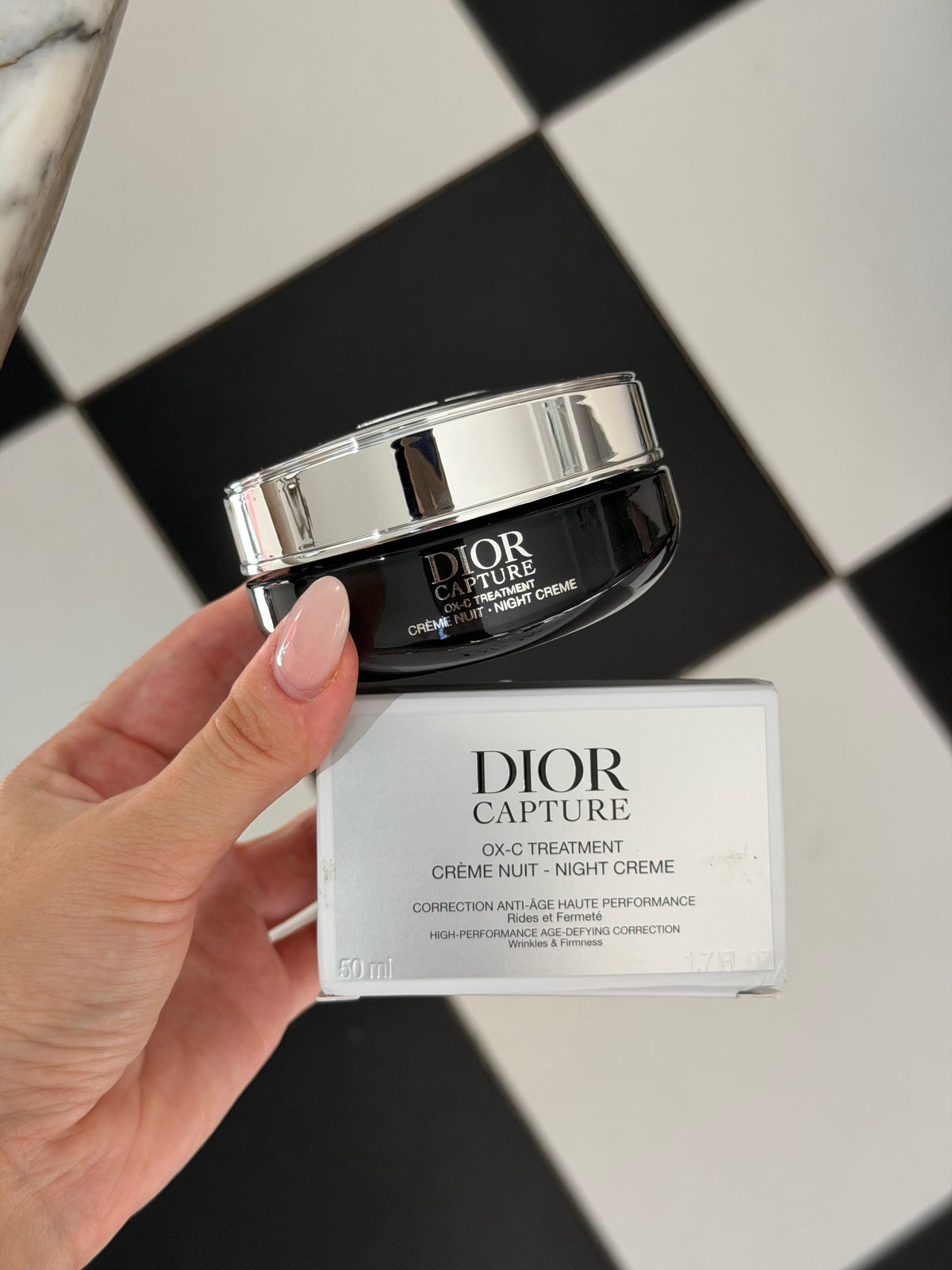 DIOR Capture Night Cream OX-C Treatment
Face Cream - Rich Texture - Age-Defying Correction - Wrinkles and Firmness