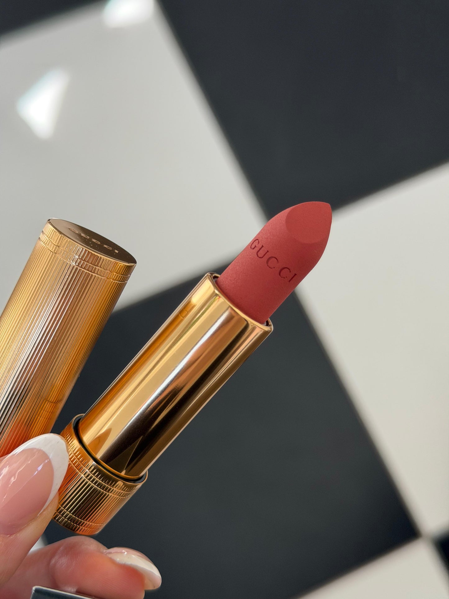 GUCCI Rouge Á Lévres Mat Lipstick (217)