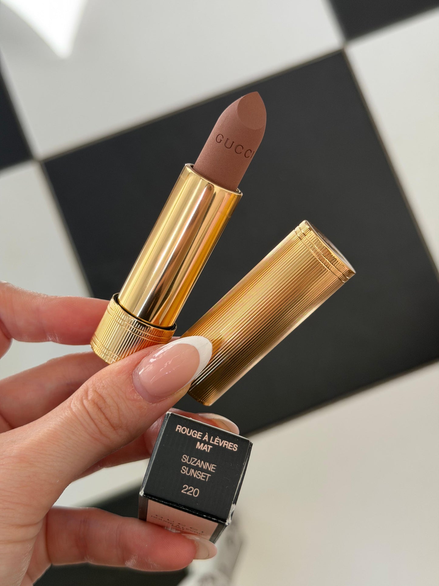 GUCCI Rouge Á Lévres Mat Lipstick (220)