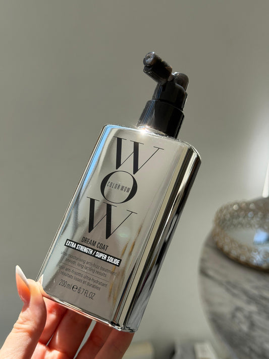 COLOR WOW Dream Coat Supernatural Extra Strength Spray
Anti-frizz Zreatment And Humidity-Proofing For Glassy-smooth, Frizz-free Hair