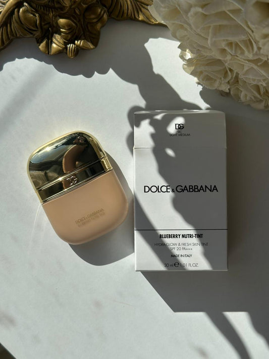 DOLCE&GABBANA Blueberry Nutri-Tint (9C)
Hydra-Glow & Fresh Skin Tint Sunscreen Broad Spectrum SPF20