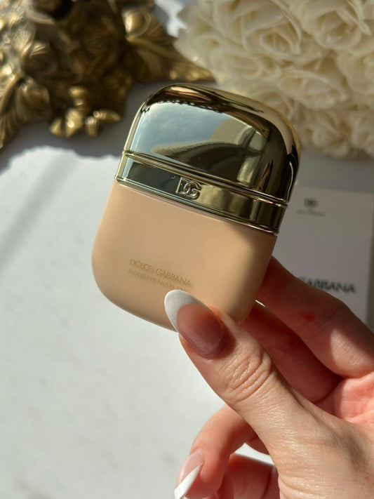 DOLCE&GABBANA Blueberry Nutri-Tint (10N)
Hydra-Glow & Fresh Skin Tint Sunscreen Broad Spectrum SPF20