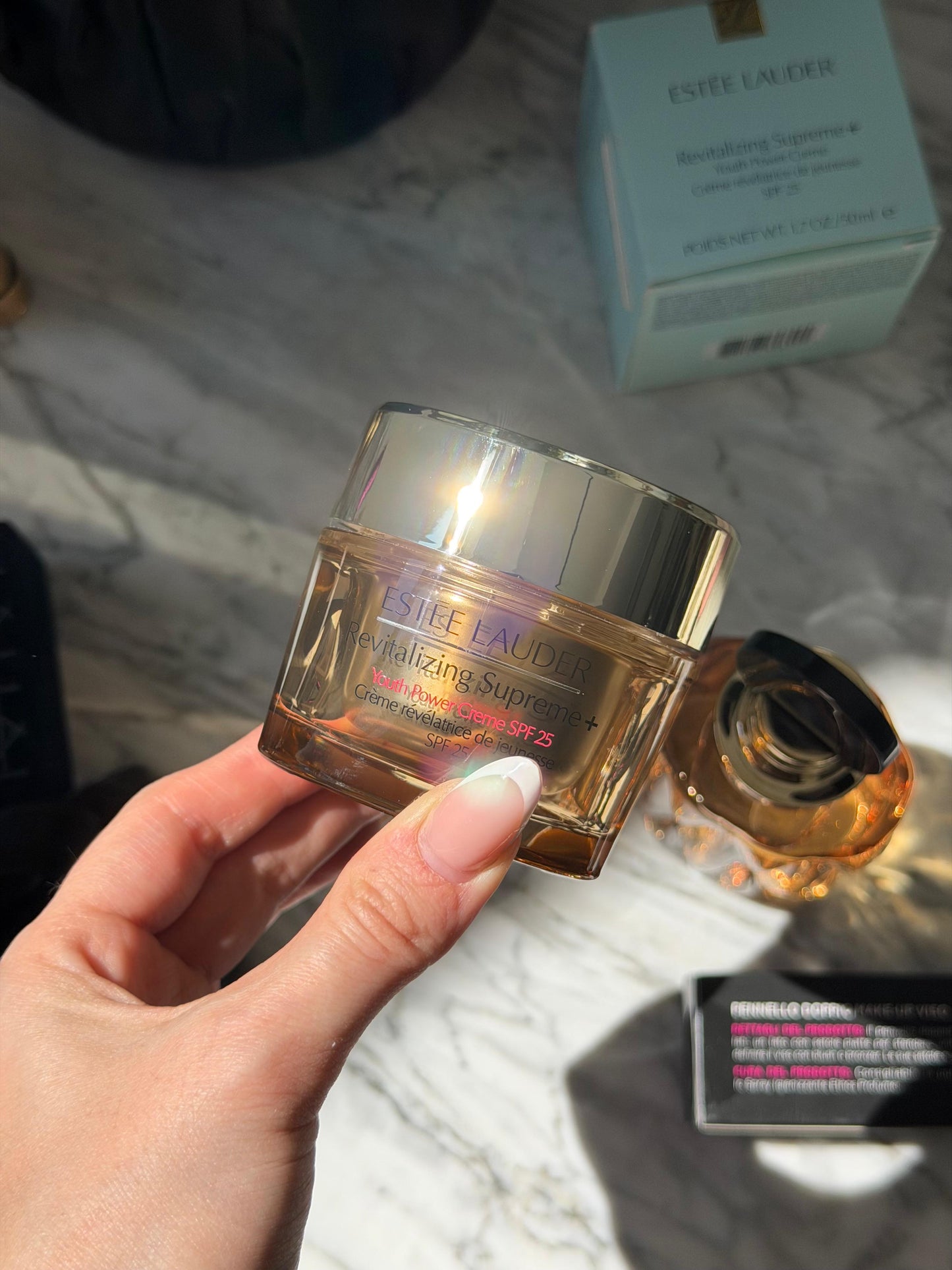 ESTEE LAUDER Revitalizing Supreme+
Youth Power Creme SPF25