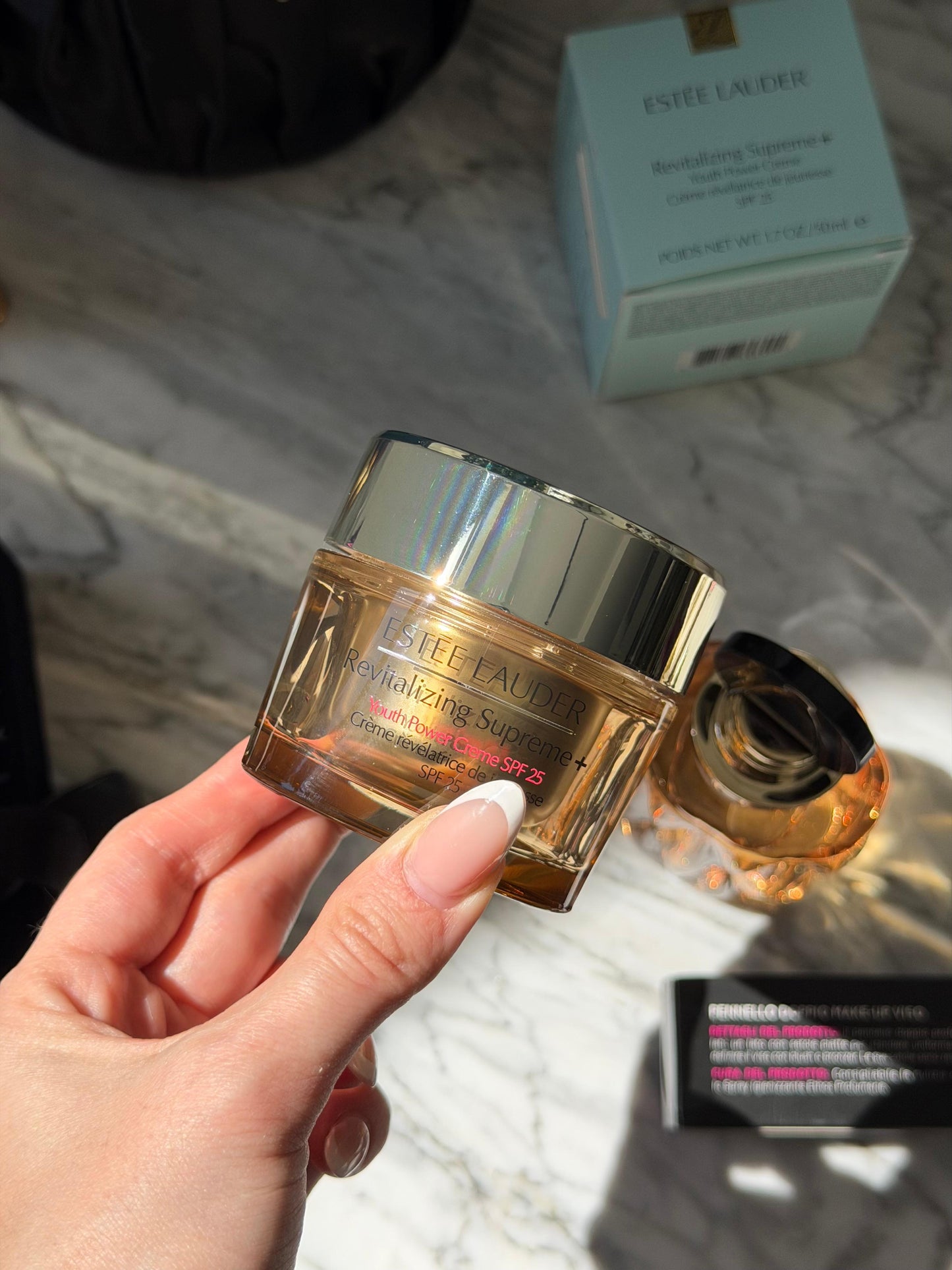 ESTEE LAUDER Revitalizing Supreme+
Youth Power Creme SPF25