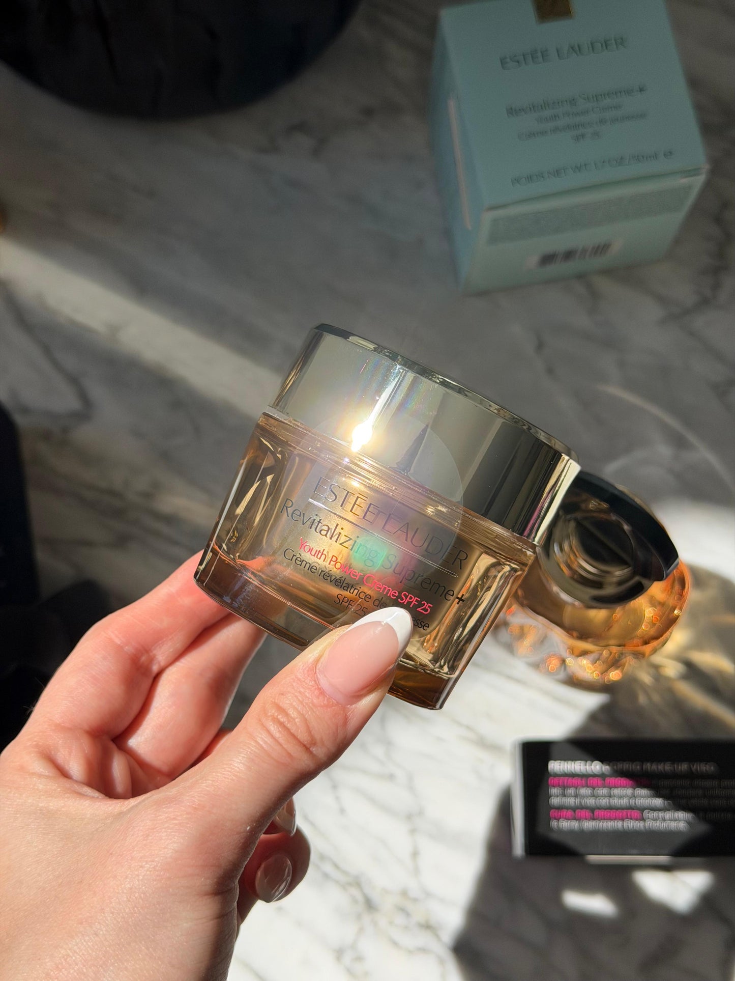 ESTEE LAUDER Revitalizing Supreme+
Youth Power Creme SPF25
