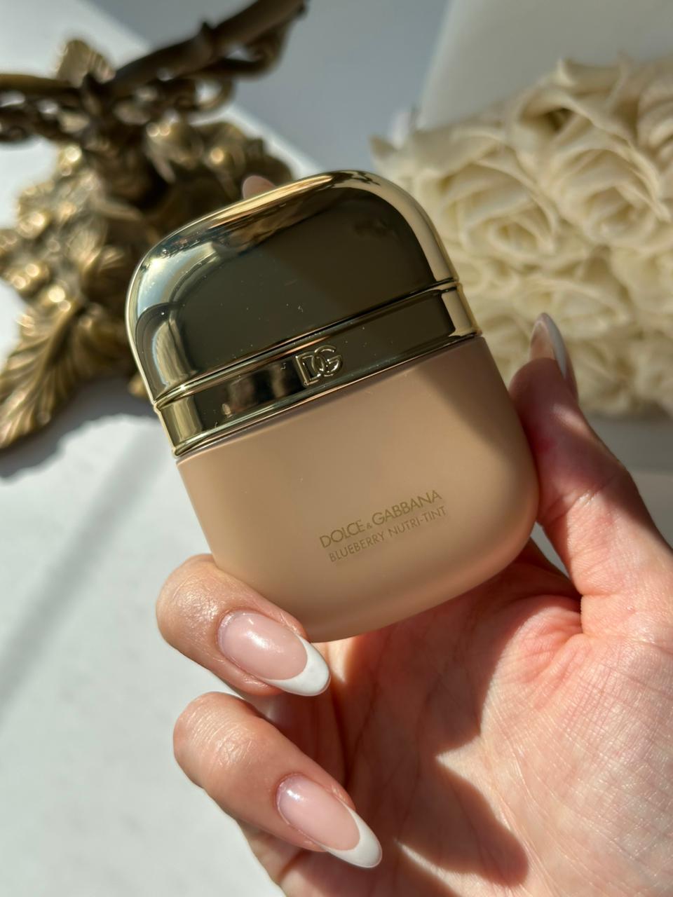 DOLCE&GABBANA Blueberry Nutri-Tint (10N)
Hydra-Glow & Fresh Skin Tint Sunscreen Broad Spectrum SPF20