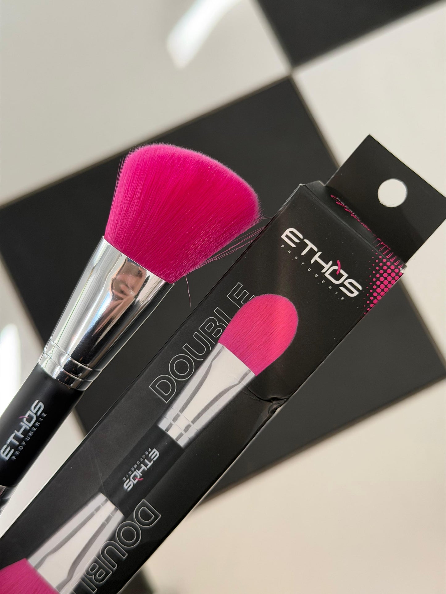 ETHOS Double-Ended Foundation Brush