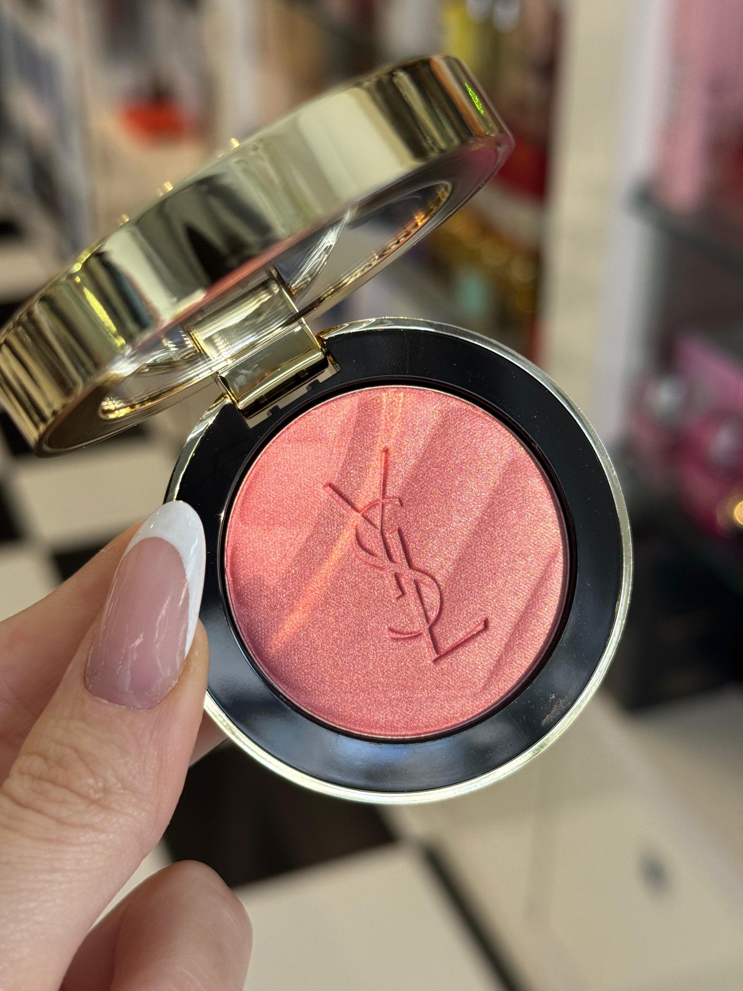 YSL Make Me Blush - Bold Blurring Blush (44)