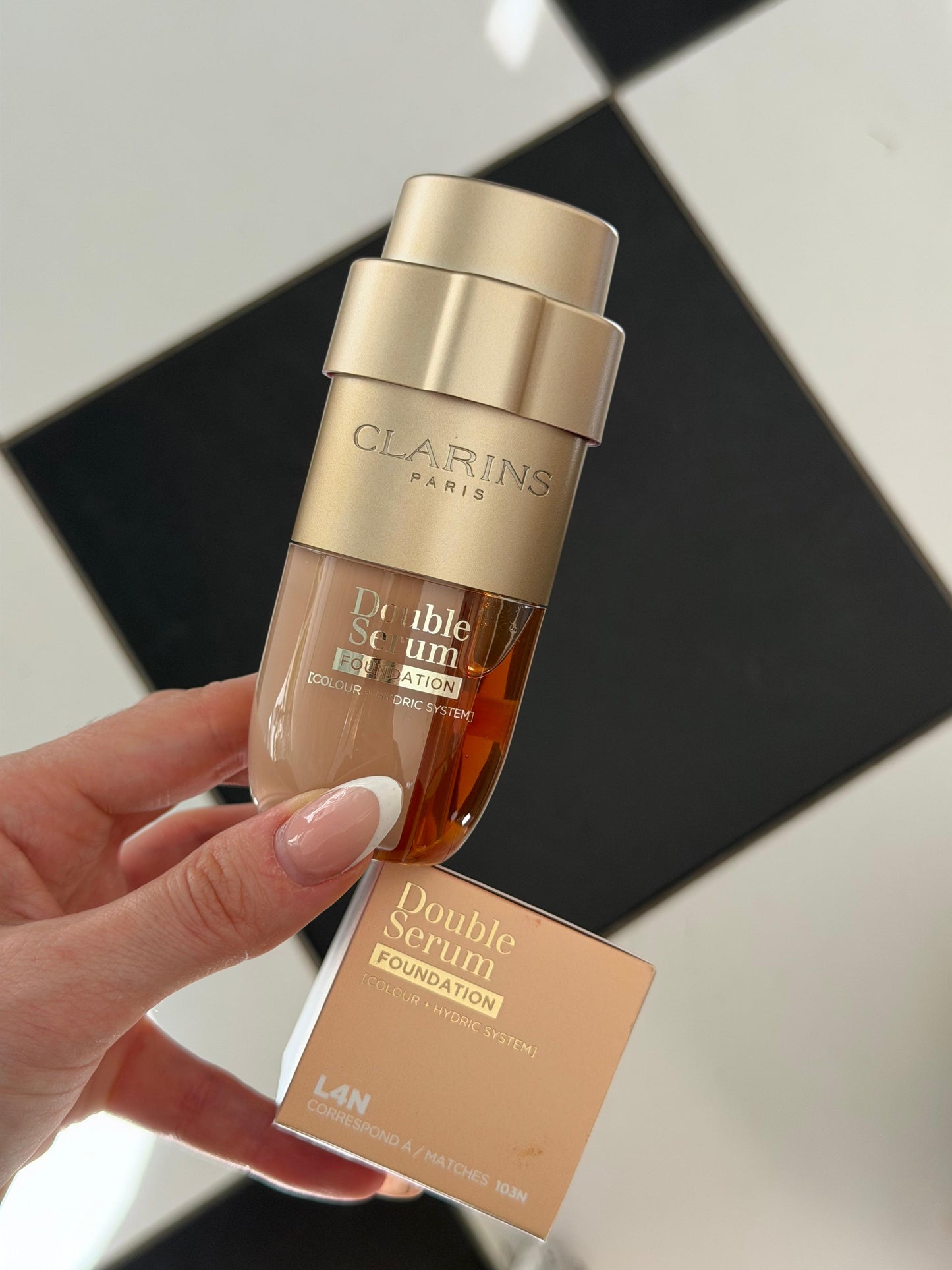 CLARINS Double Serum 2in1 Hybrid Foundation (L4N)