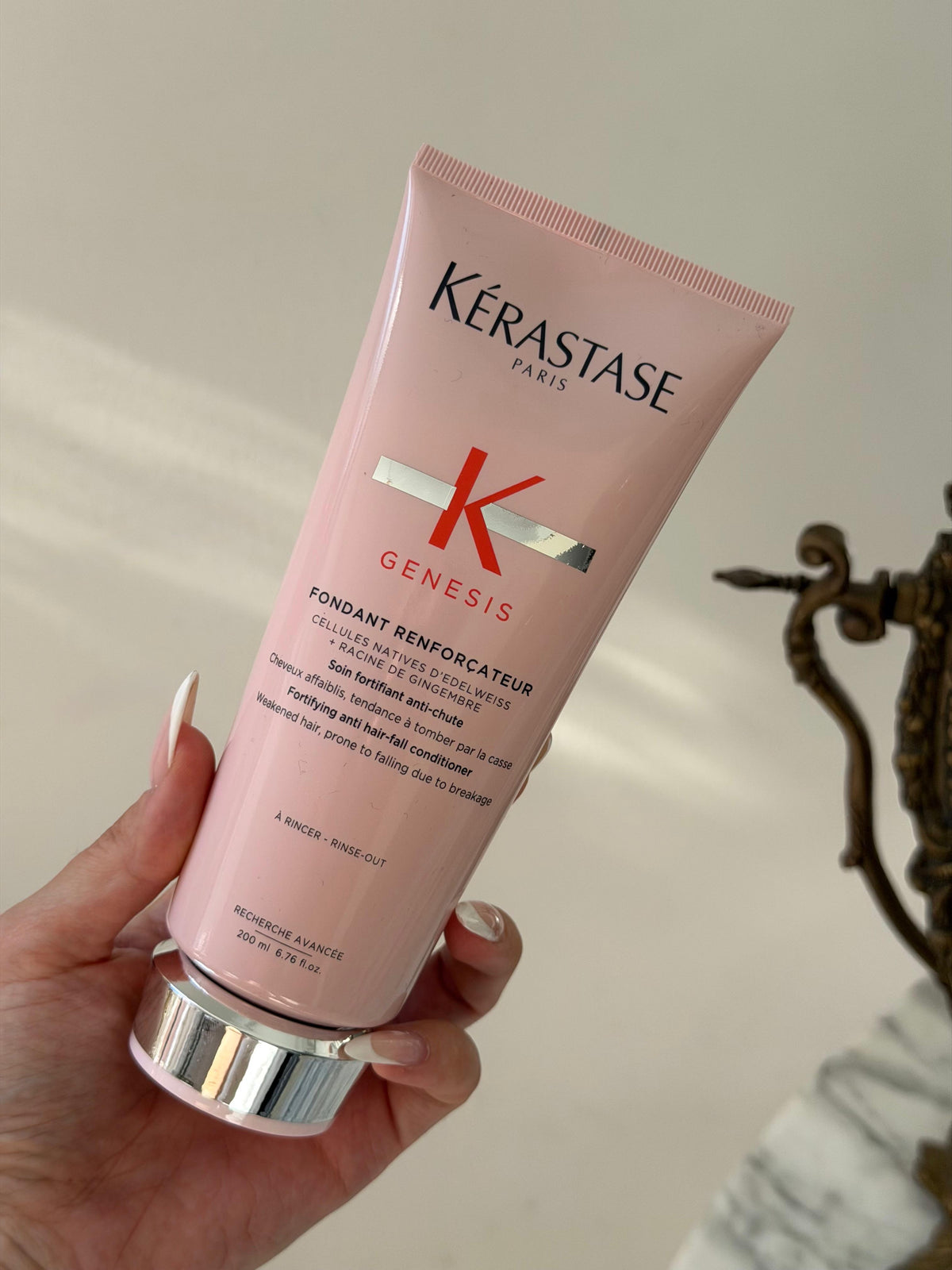 KÉRASTASE Genesis
Fondant Renforçateur Conditioner