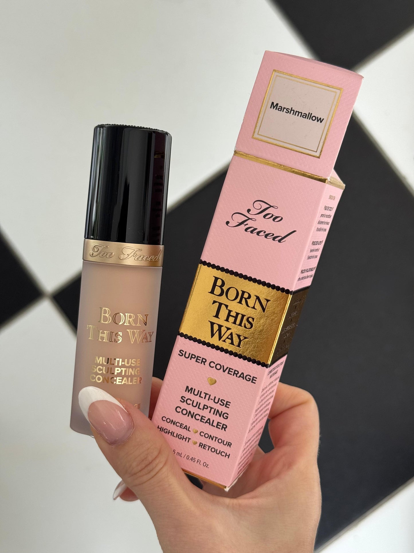 TOO FACED Born This Way Super Coverage Multi-Use Concealer
Flawless, Hydrating, Longwearing